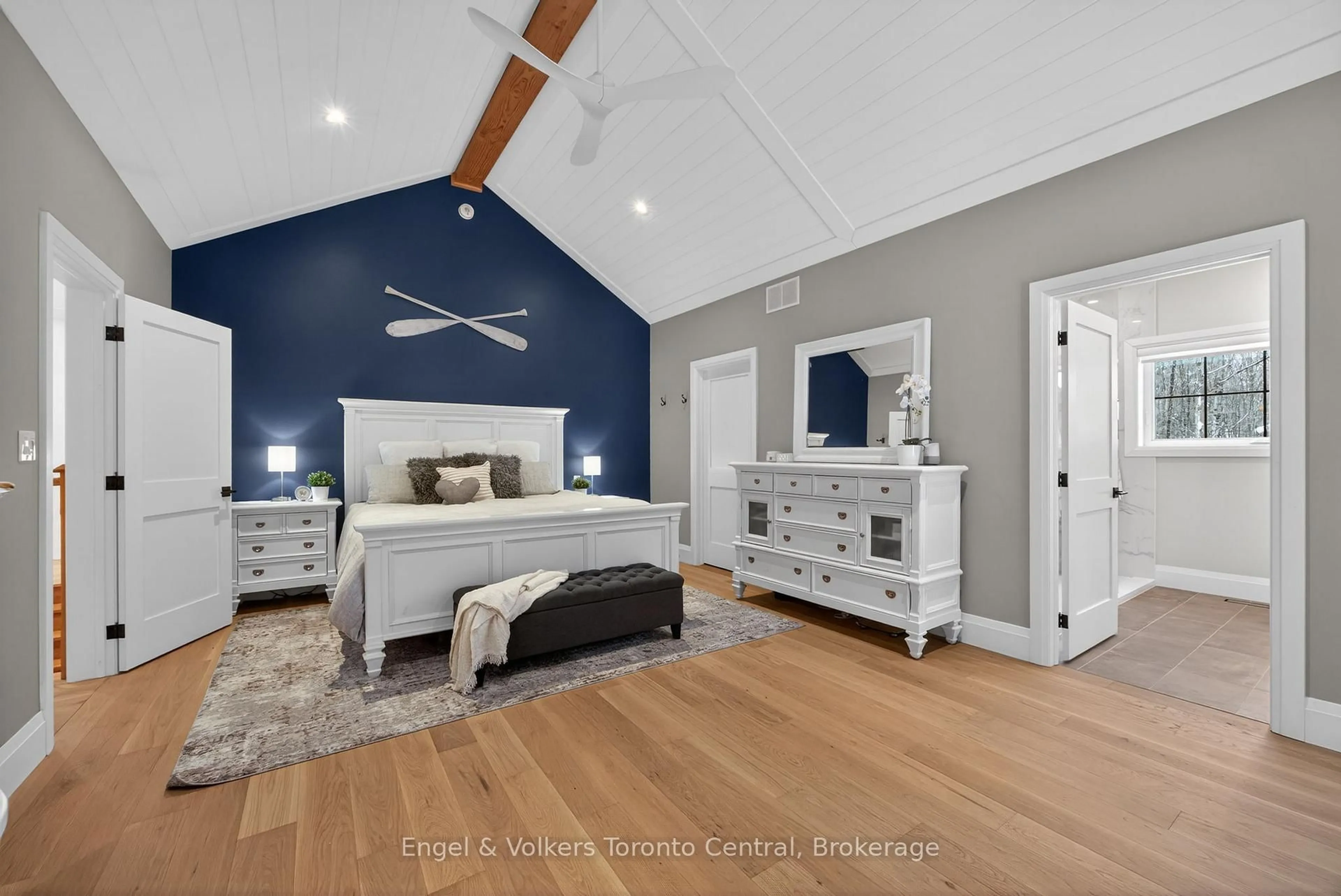 A pic of a room for 1107 Xavier St, Gravenhurst Ontario P0E 1G0