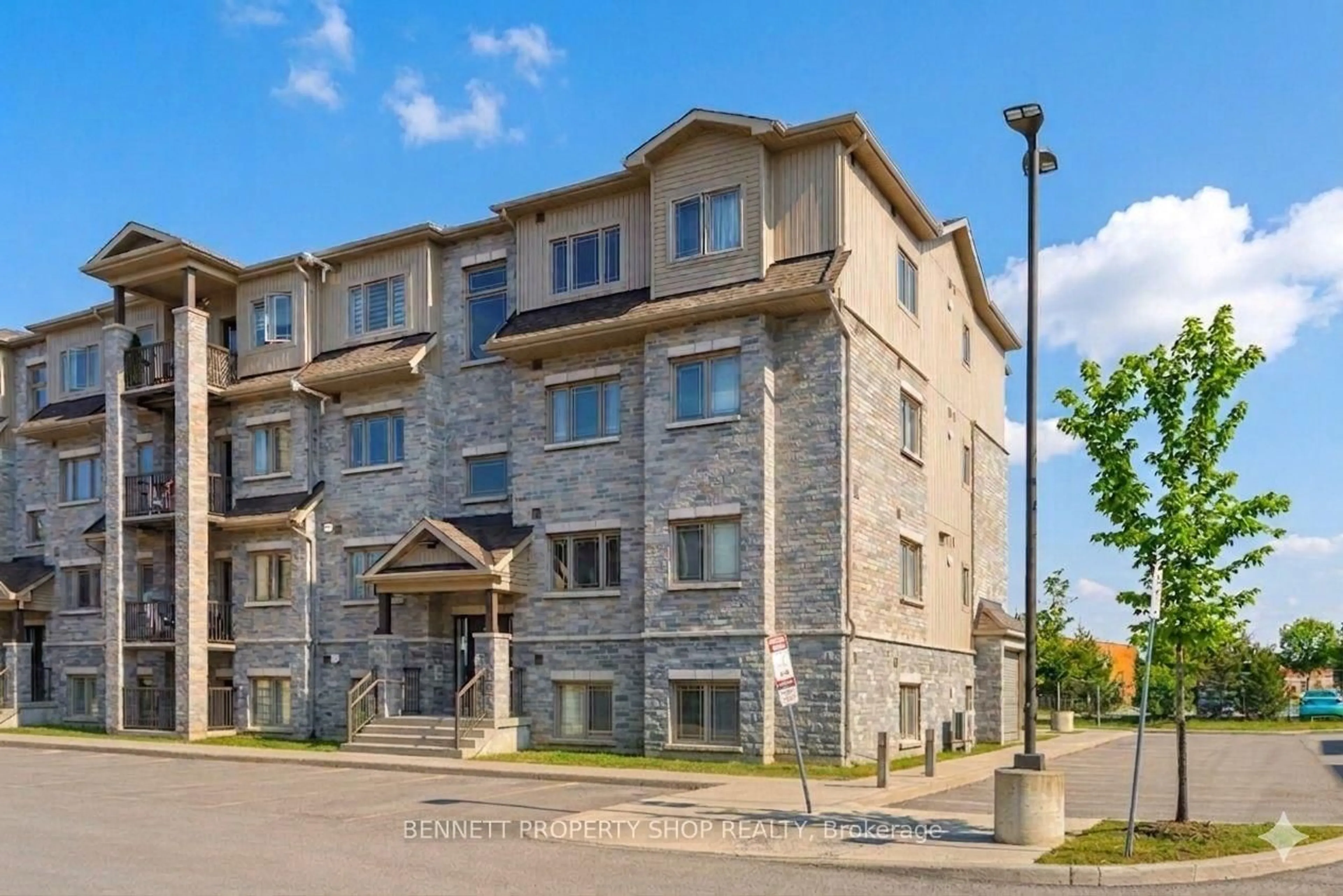 Patio, building for 340 Tribeca Private #13, Ottawa Ontario K2J 6B4