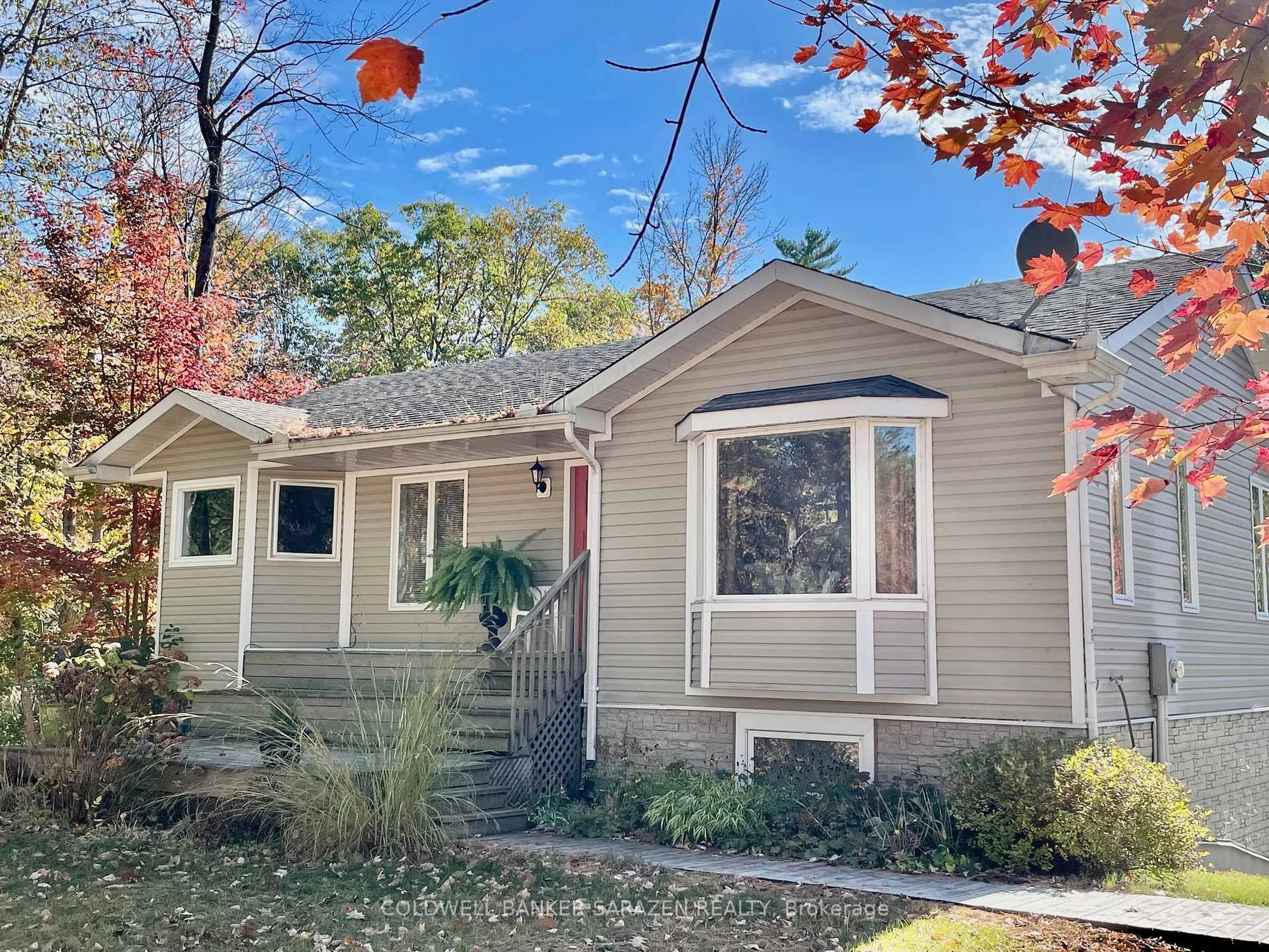 Home with vinyl exterior material, street for 95 Shanmarie Lane, Ottawa Ontario K0A 3M0