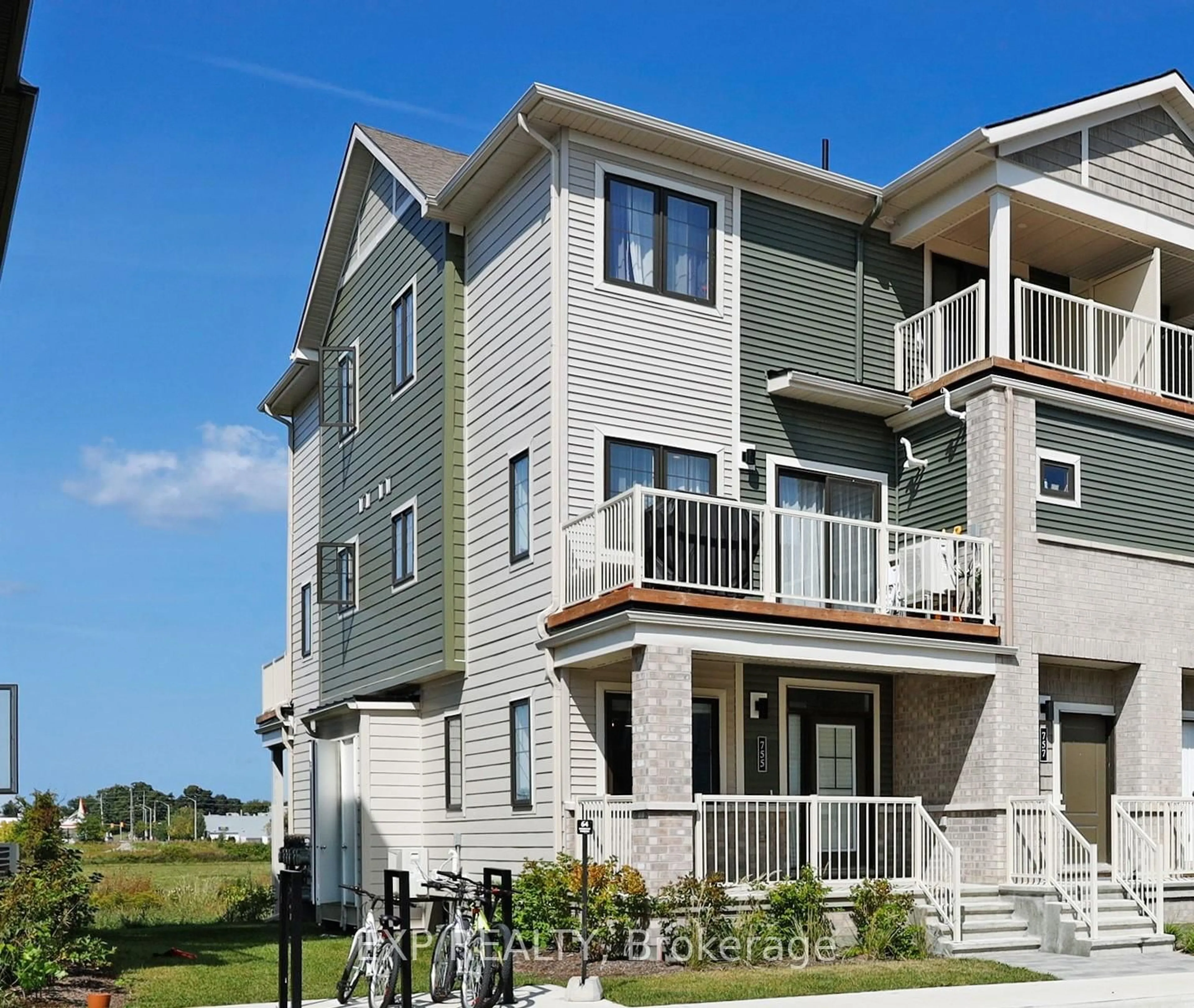 Home with vinyl exterior material, unknown for 757 Chromite Private, Ottawa Ontario K2J 7J2