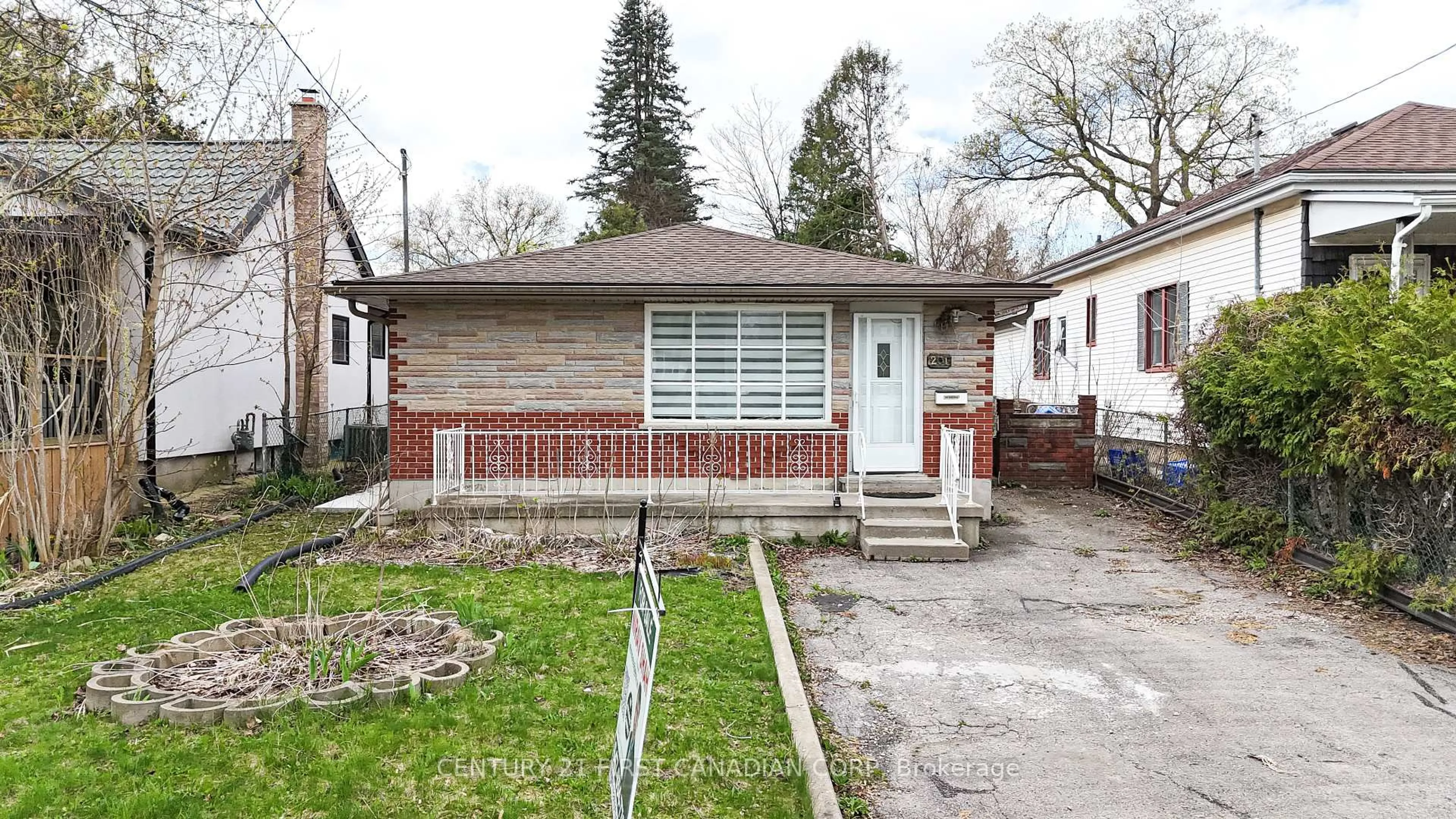 Unknown for 201 Emerson Ave, London South Ontario N5Z 3L5