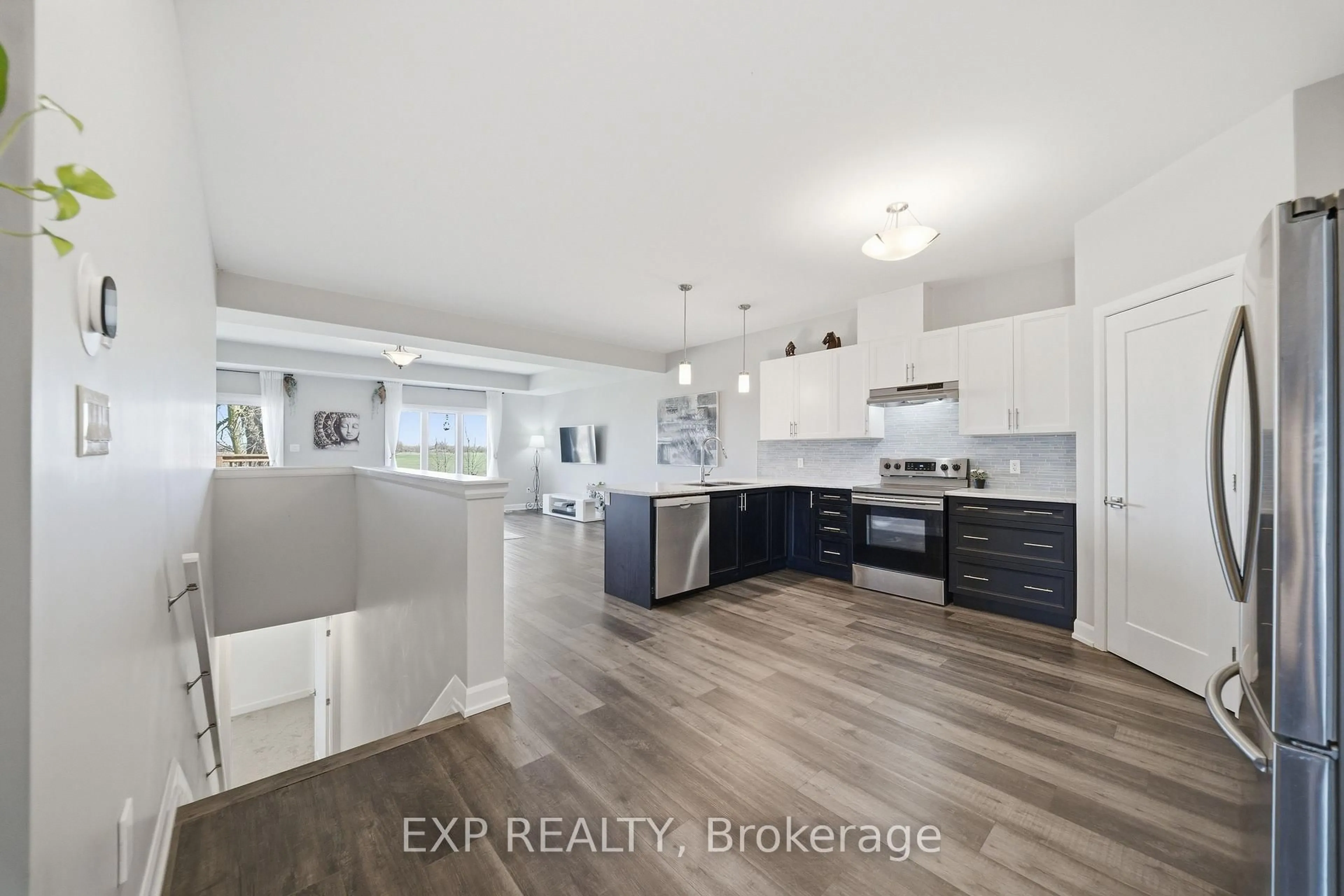 Open concept kitchen, ceramic/tile floor for 451 Lancaster Lane, North Dundas Ontario K0C 2K0