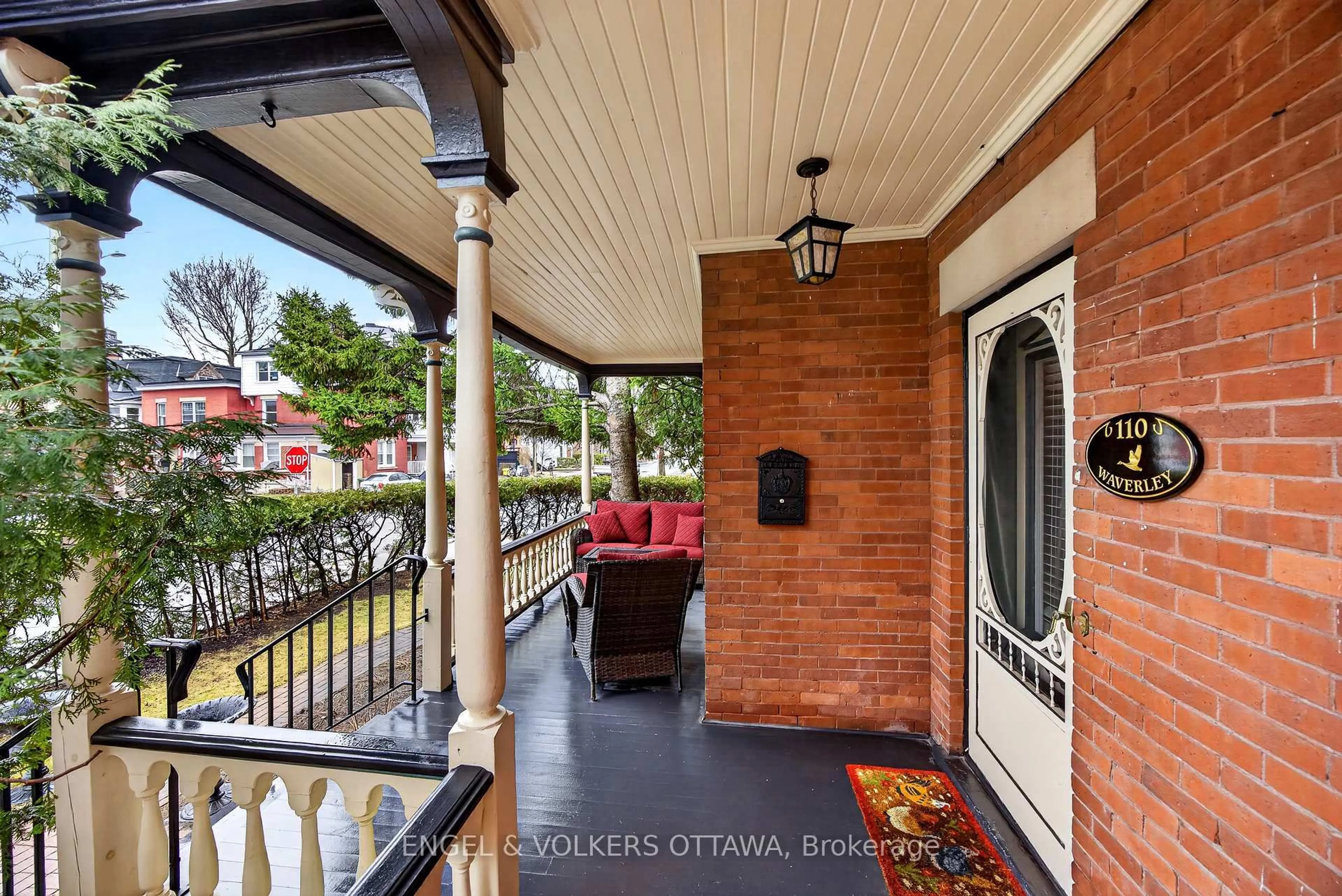 Patio, street for 110 Waverley St, Ottawa Ontario K2P 0V4