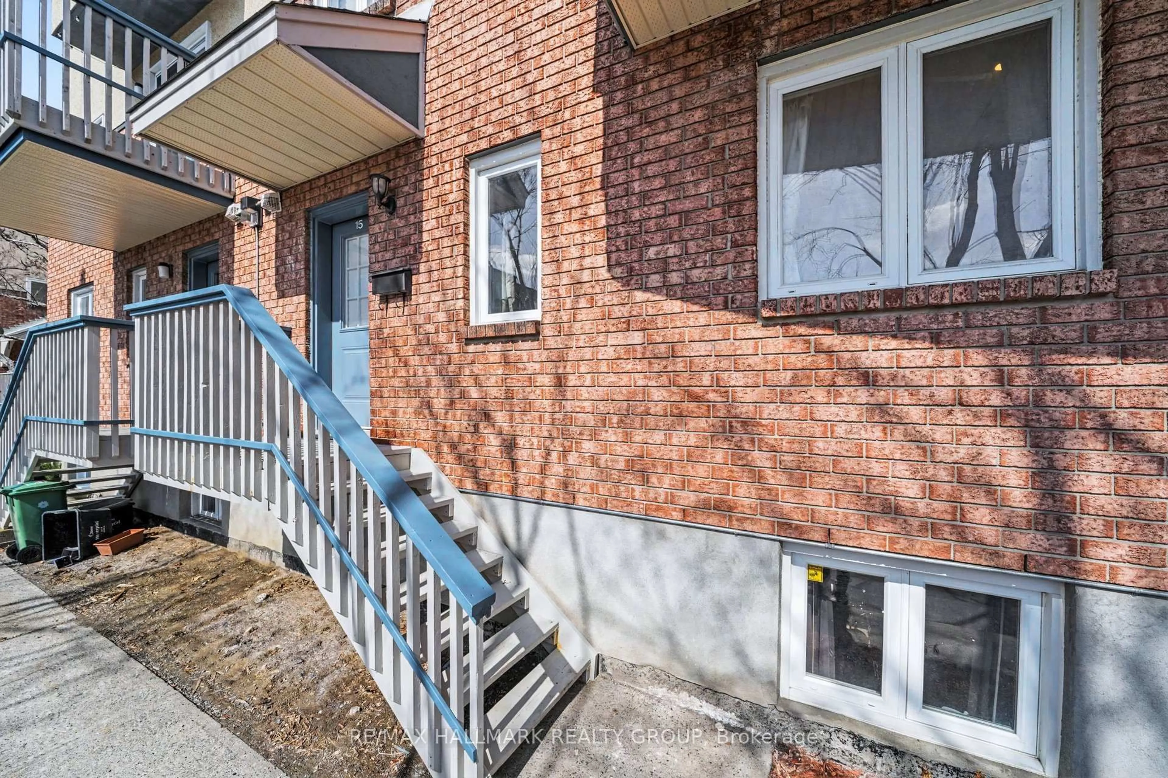 Unknown for 1204 Shillington Ave #15, Ottawa Ontario K1Z 7Z4