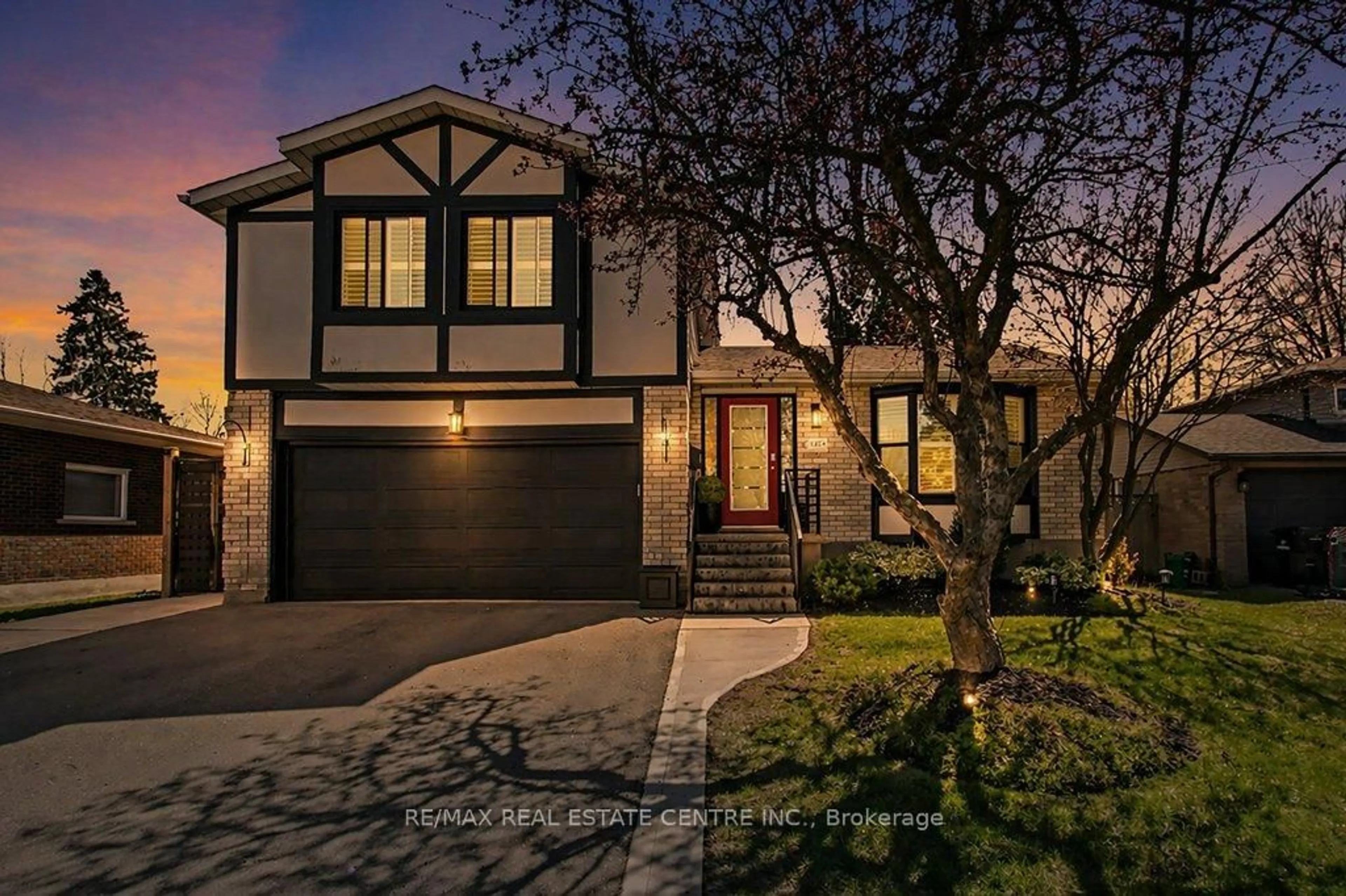 Home with brick exterior material, street for 71 Esther Ave, Cambridge Ontario N1S 4L7