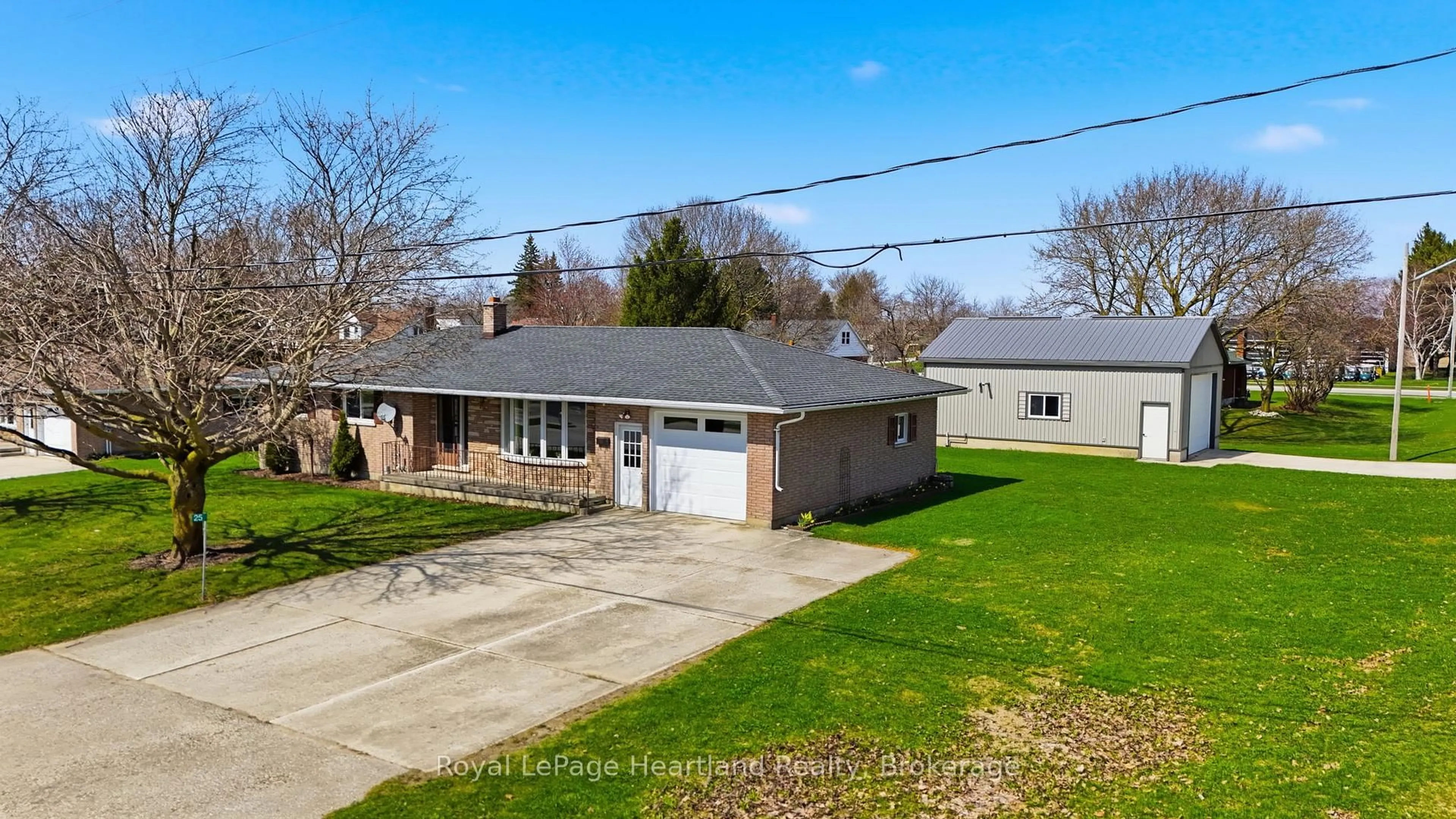 A pic from outside/outdoor area/front of a property/back of a property/a pic from drone, street for 25 VINCENT St, South Bruce Ontario N0G 2J0