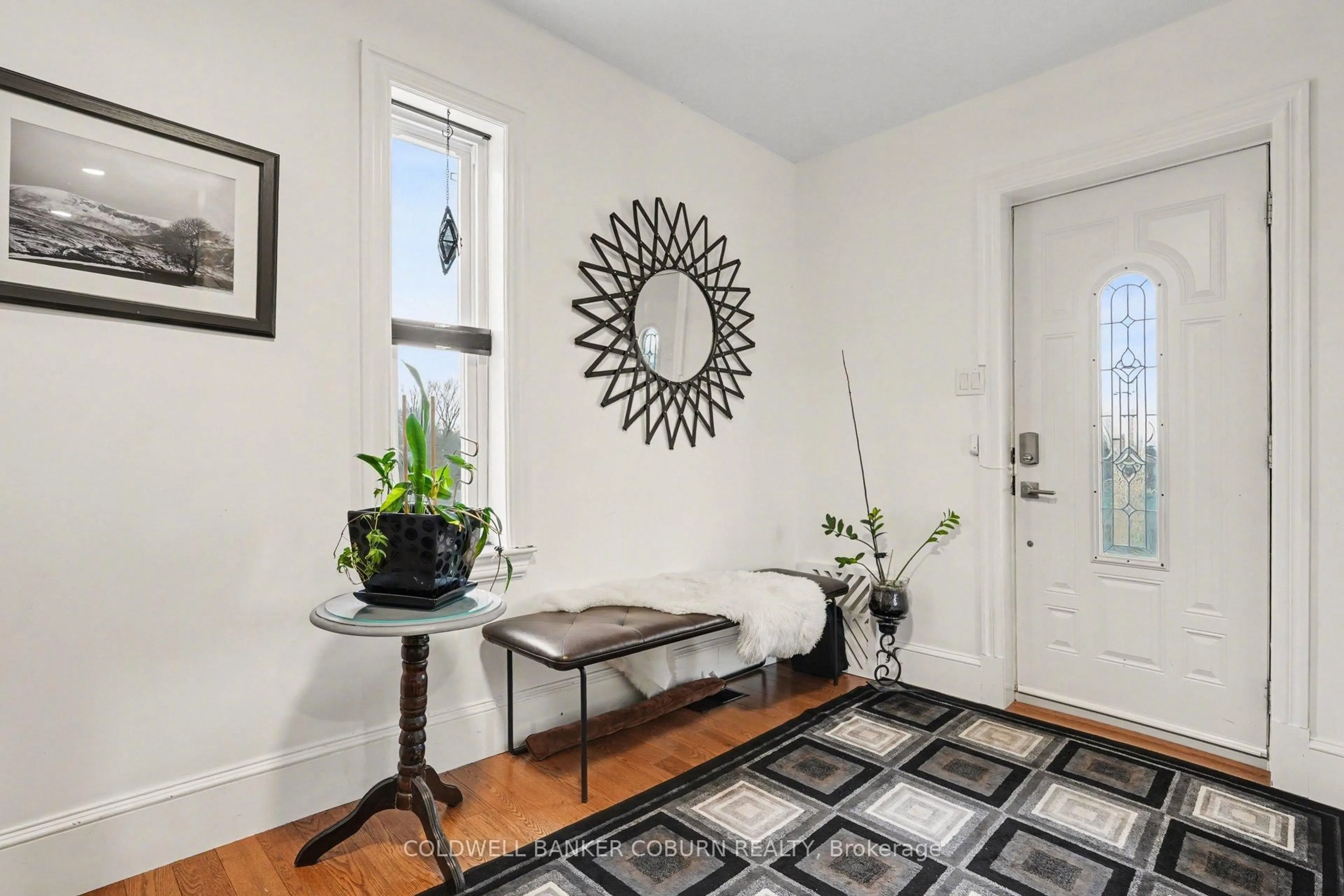 Indoor entryway for 278 County Rd 29 Rd, Elizabethtown-Kitley Ontario K0E 1Y0