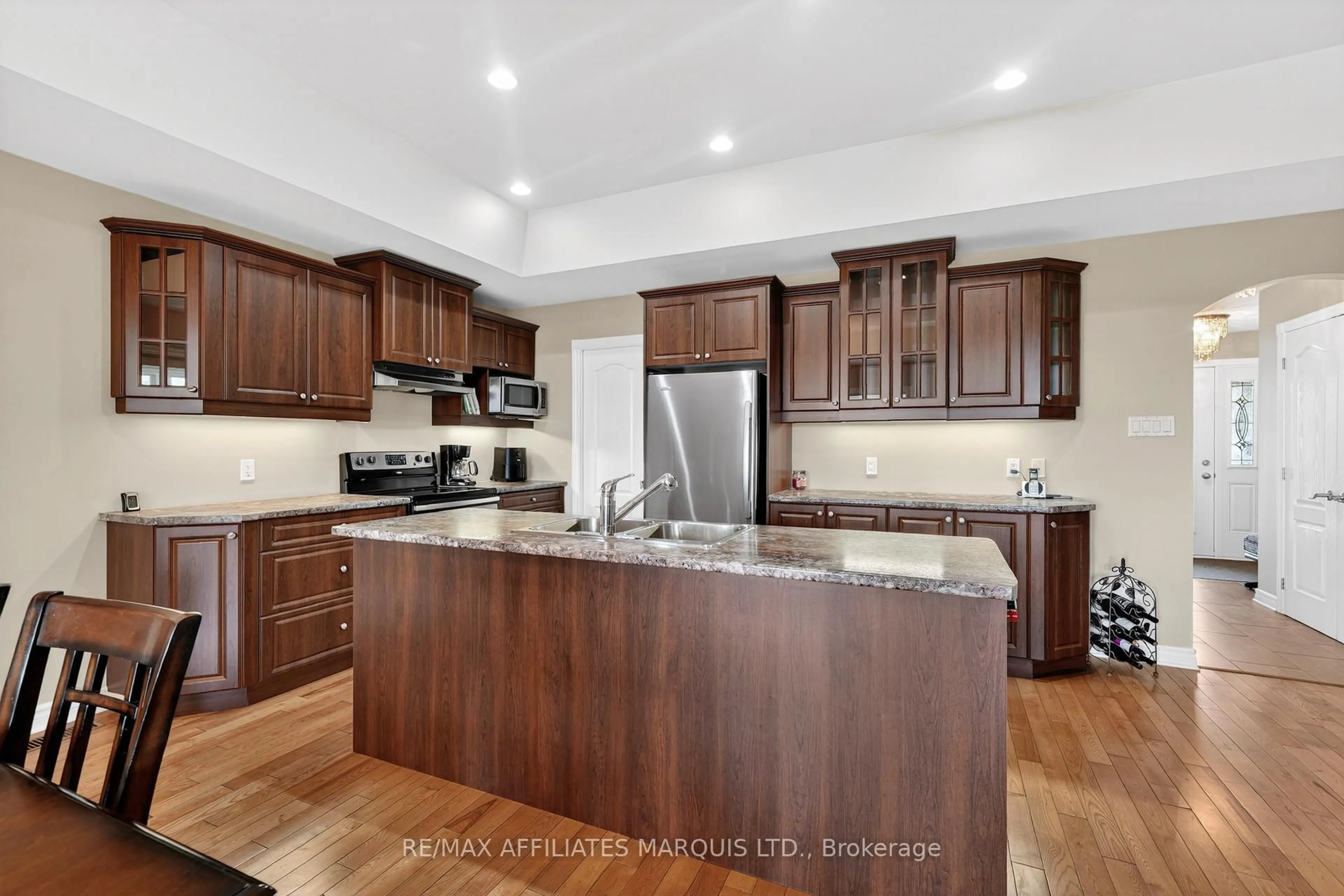 Open concept kitchen, unknown for 516 Jo Anne Cres, Cornwall Ontario K6H 7H7