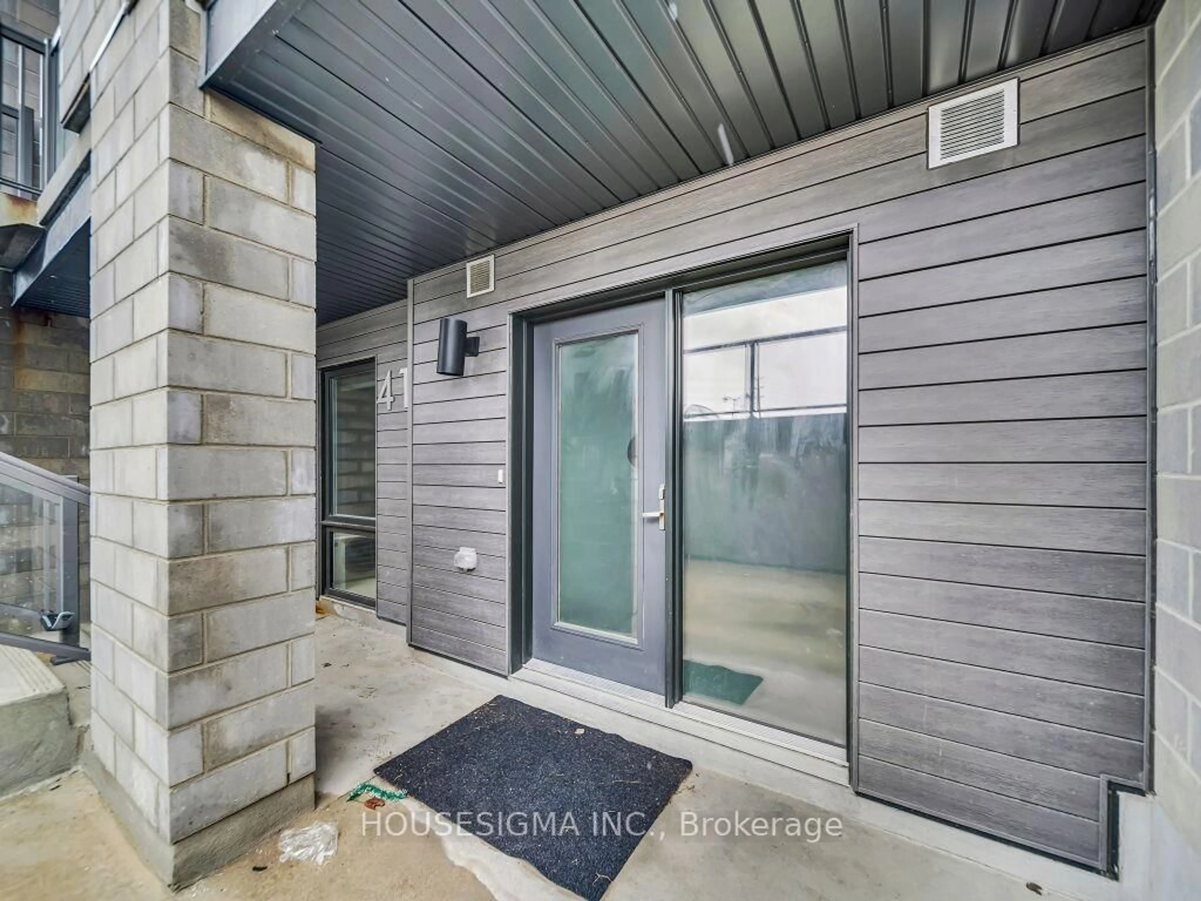 Indoor entryway for 142 Foamflower Pl #C 41, Waterloo Ontario N2V 0G9