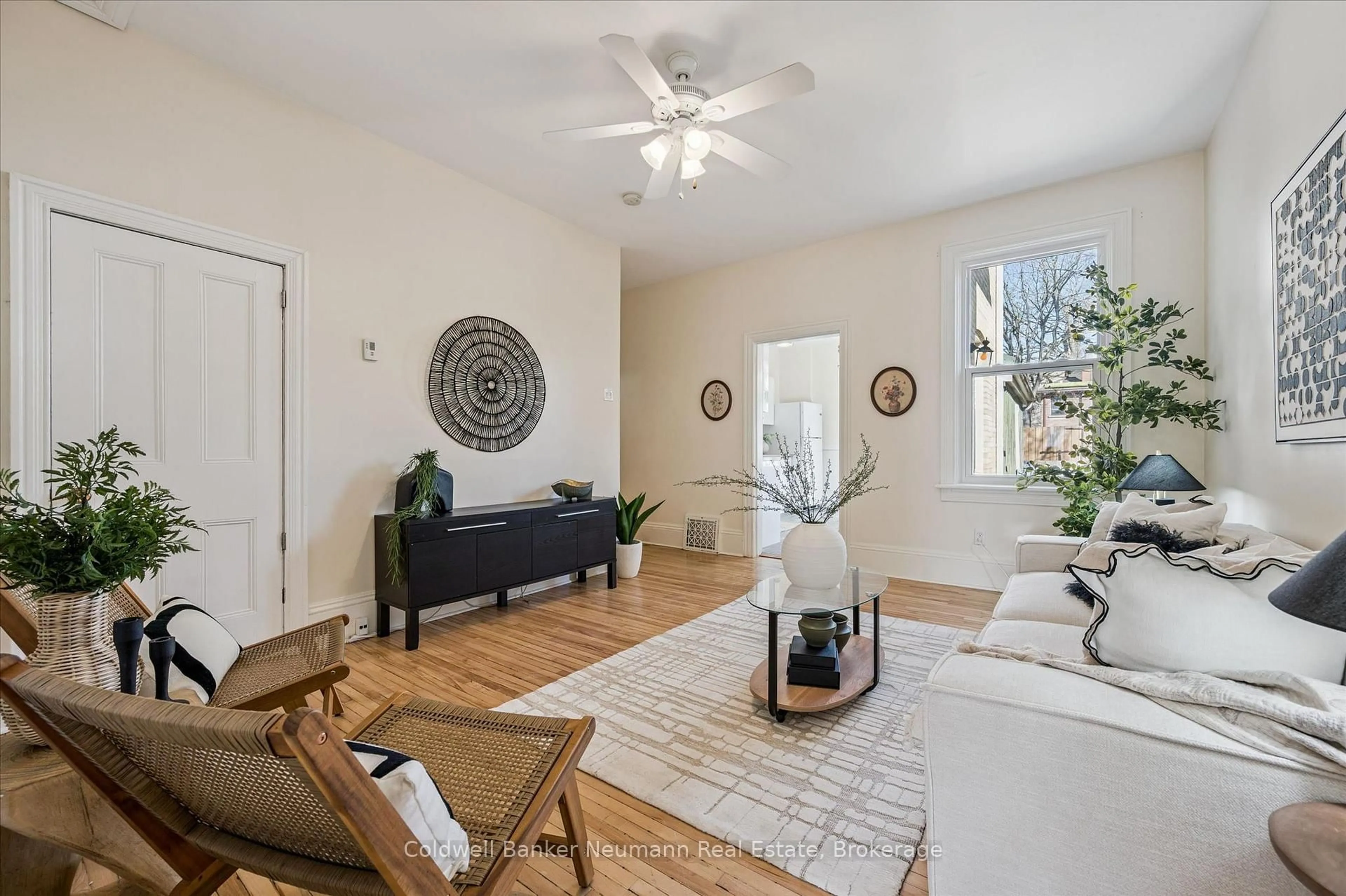 Living room with furniture, unknown for 125 Paisley St, Guelph Ontario N1H 2N9