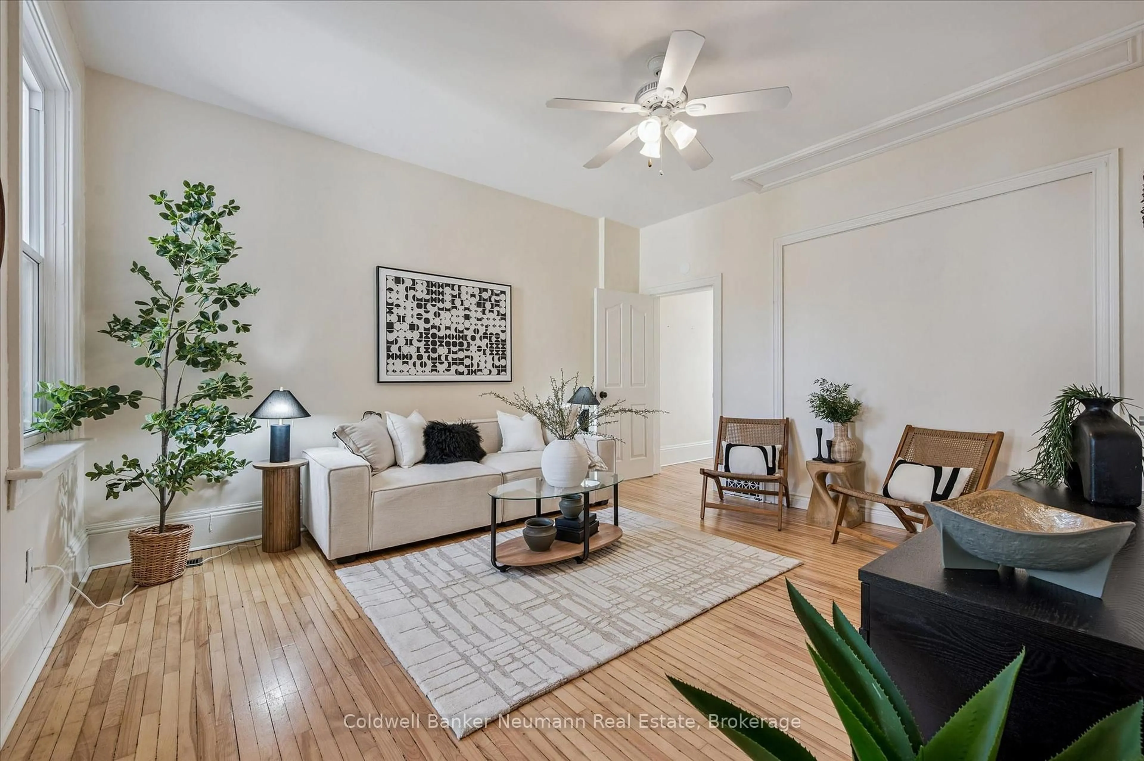 Living room with furniture, unknown for 125 Paisley St, Guelph Ontario N1H 2N9