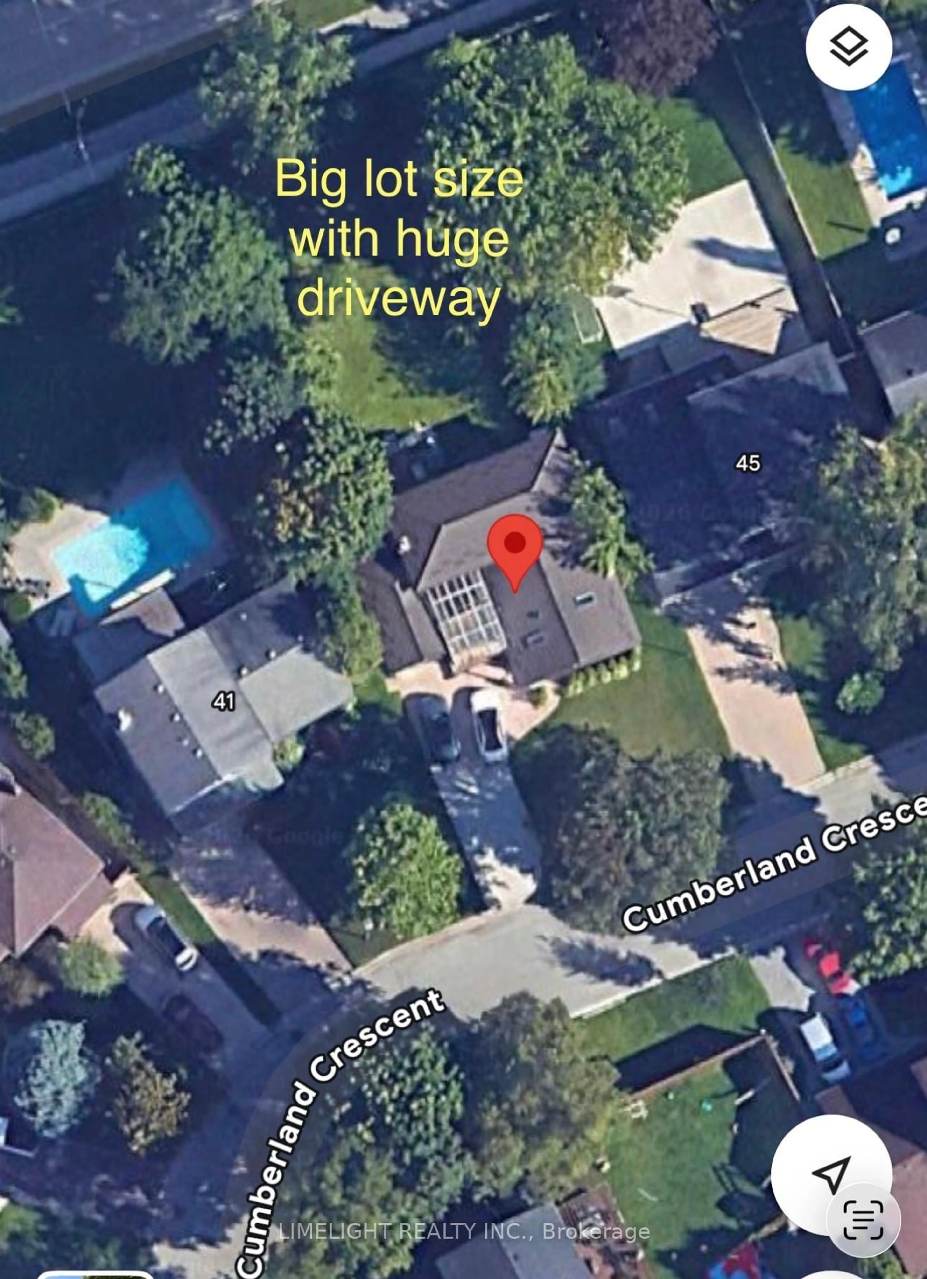 A pic from outside/outdoor area/front of a property/back of a property/a pic from drone, street for 43 Cumberland Cres, London North Ontario N5X 1B7