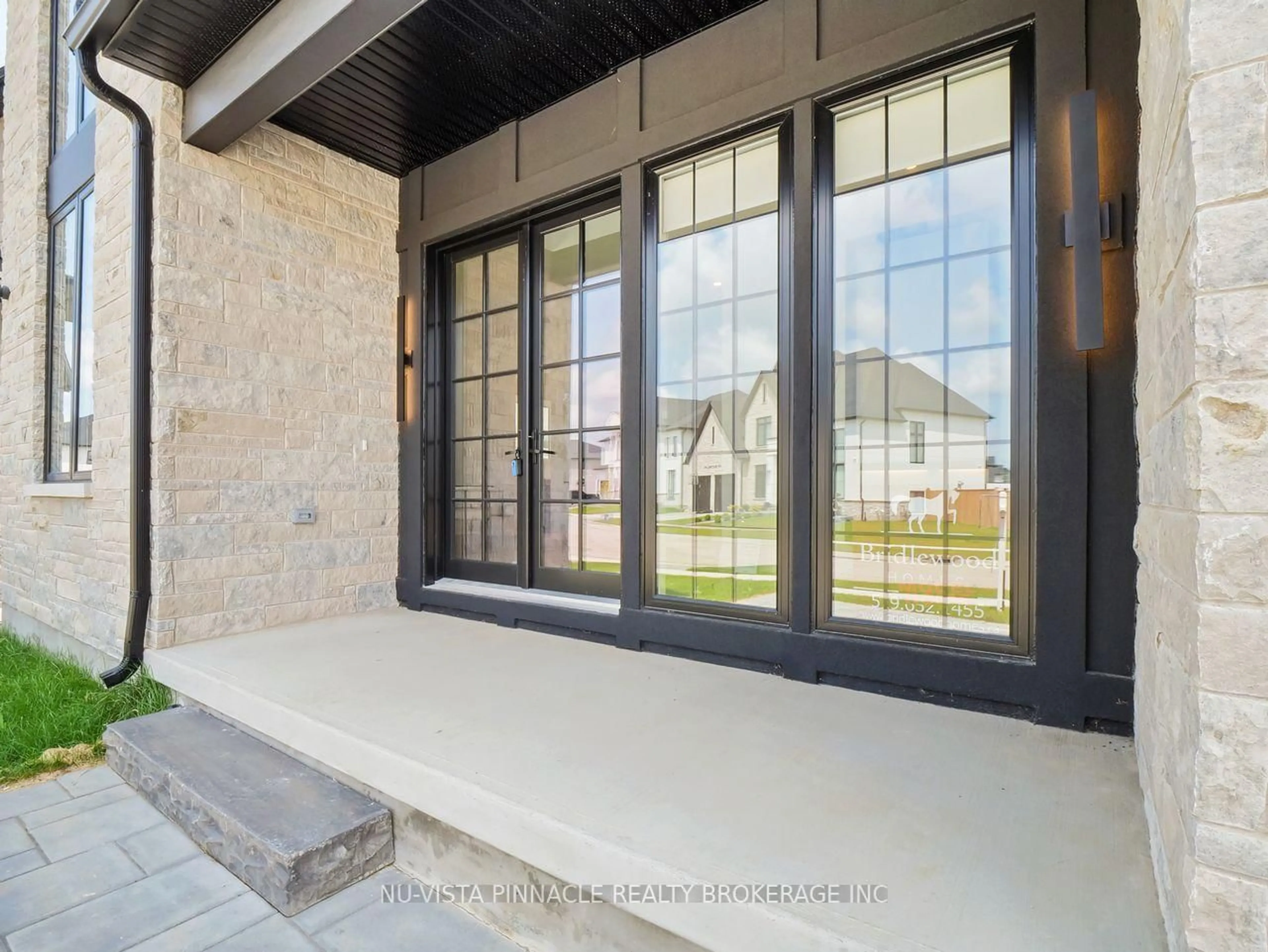 Indoor entryway for Lot 4 Edgewater Blvd, Middlesex Centre Ontario N0L 1R0