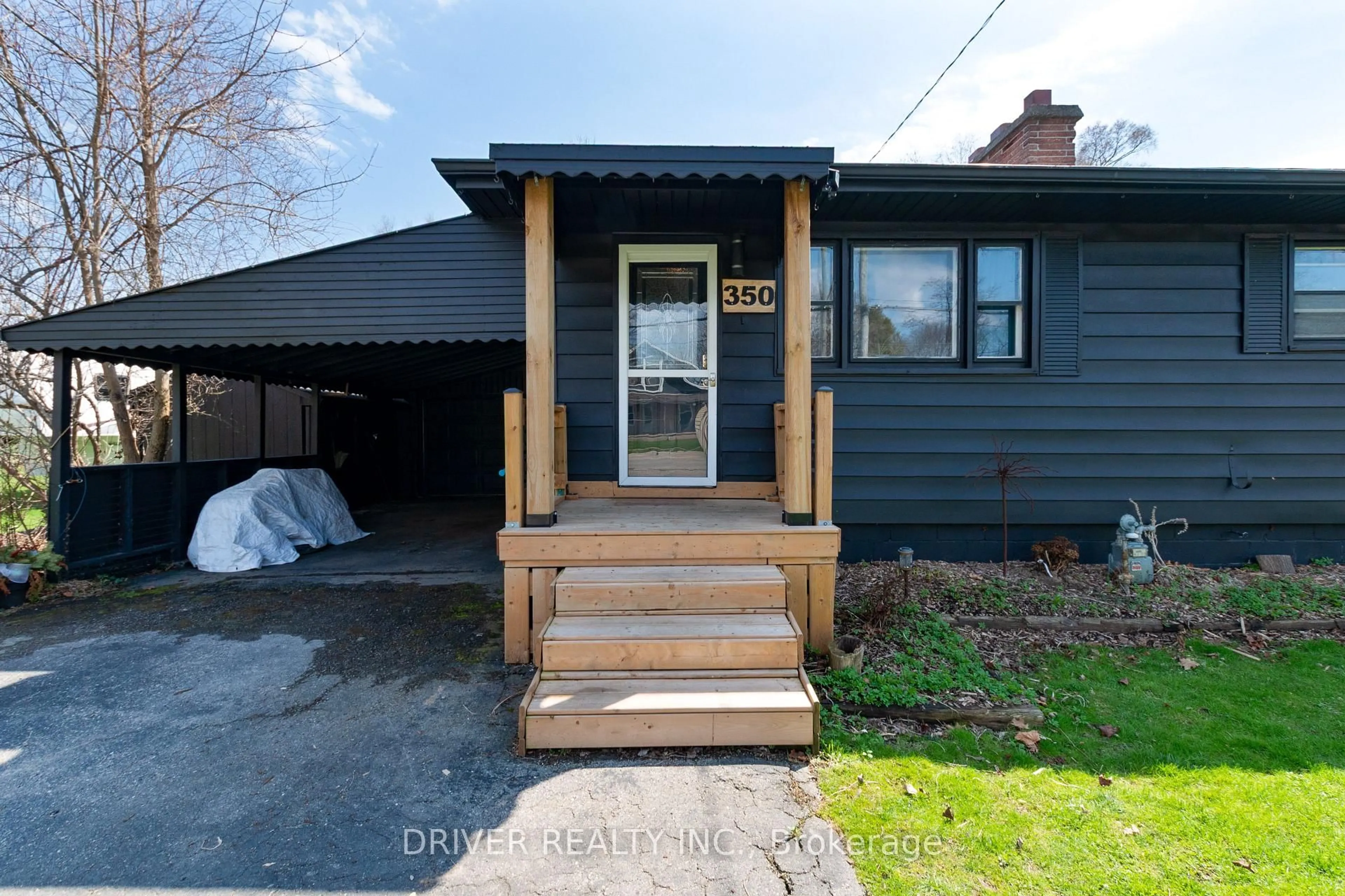 Home with vinyl exterior material, street for 350 Warren St, Central Elgin Ontario N5L 1B5