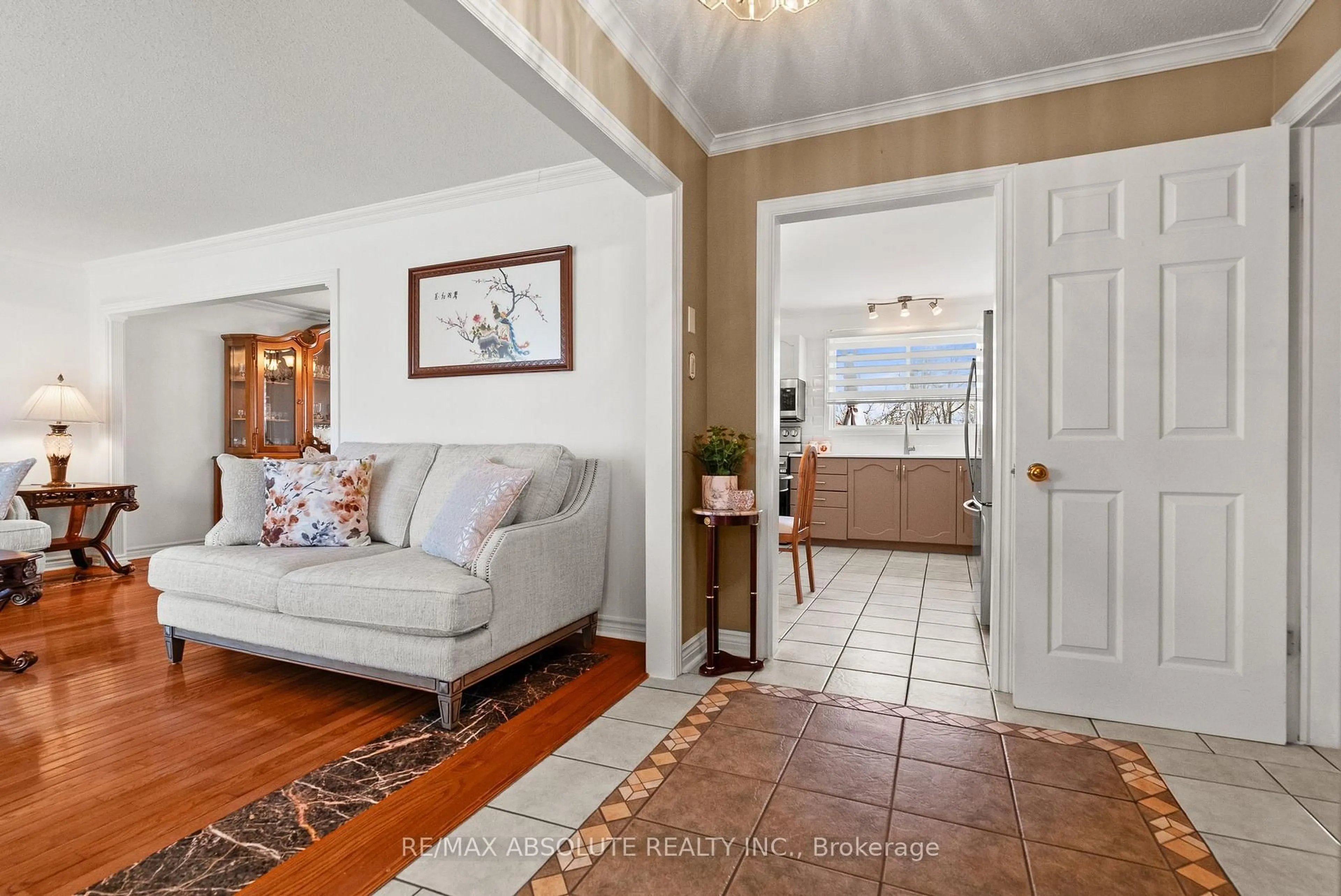 Indoor entryway for 260 Allan Dr, Arnprior Ontario K7S 2S9