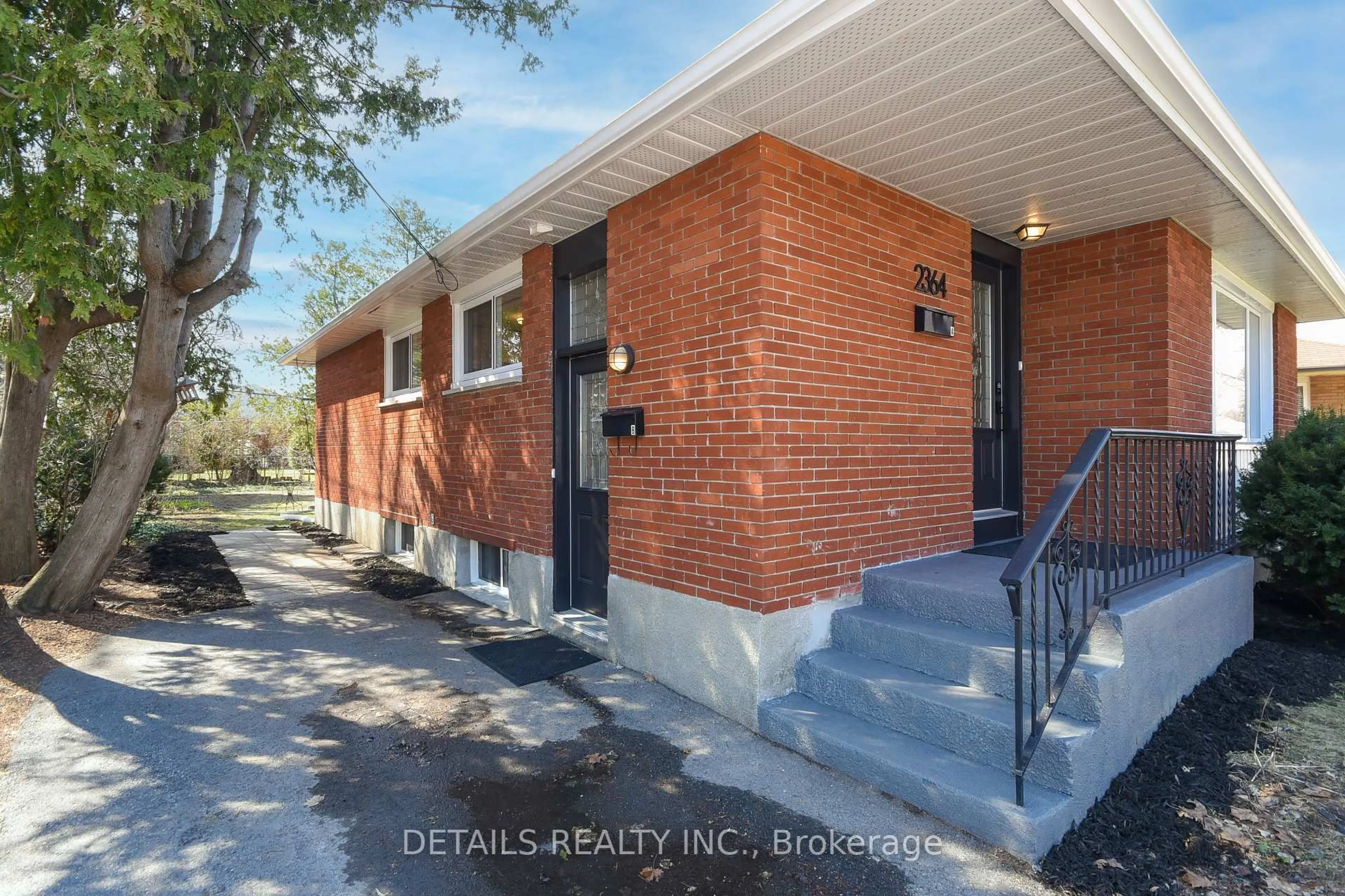 Home with brick exterior material, street for 2364 Cheshire Rd, Ottawa Ontario K2C 1G3