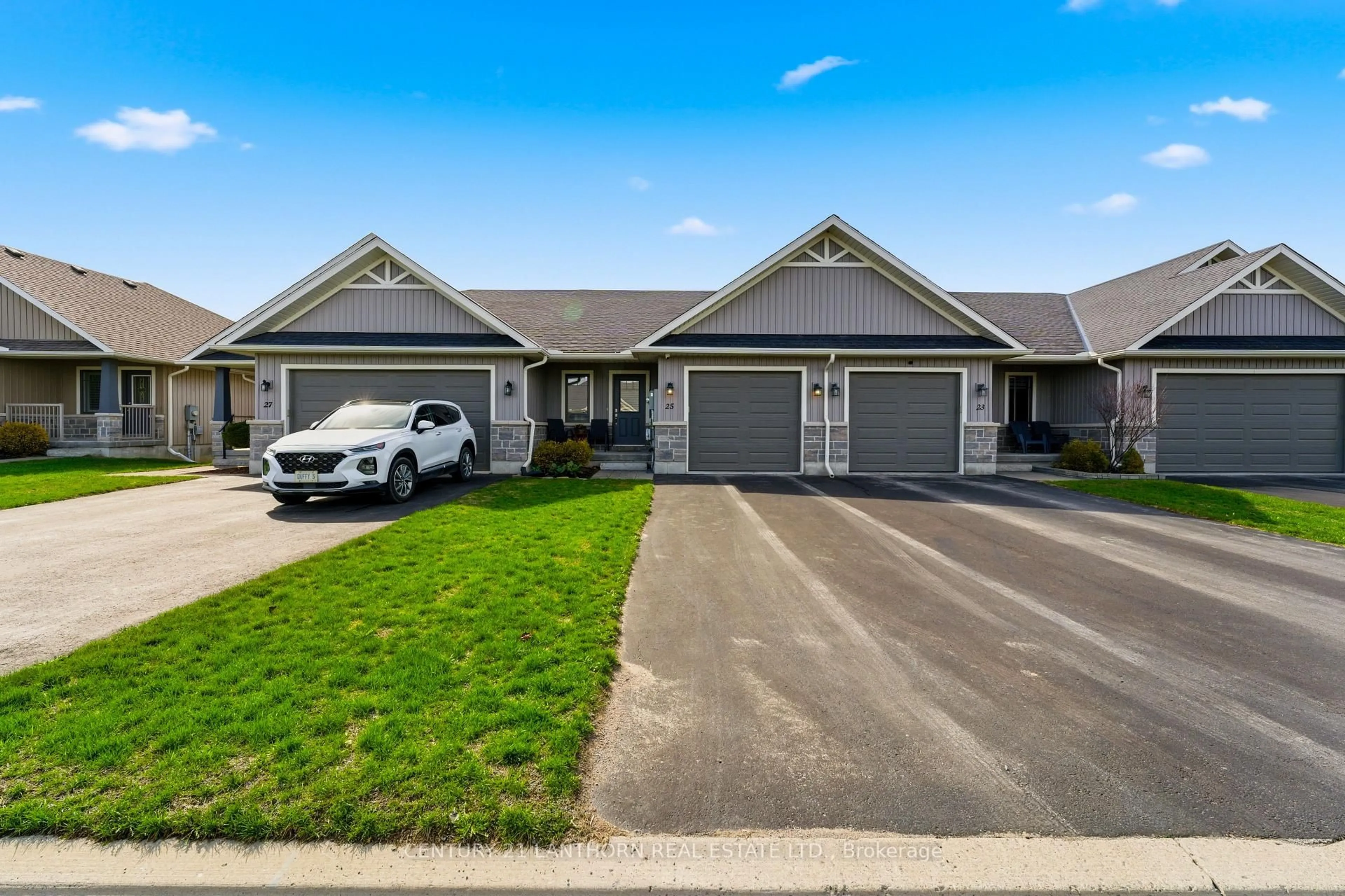 Unknown for 25 Cobblestone St, Belleville Ontario K8P 0E3