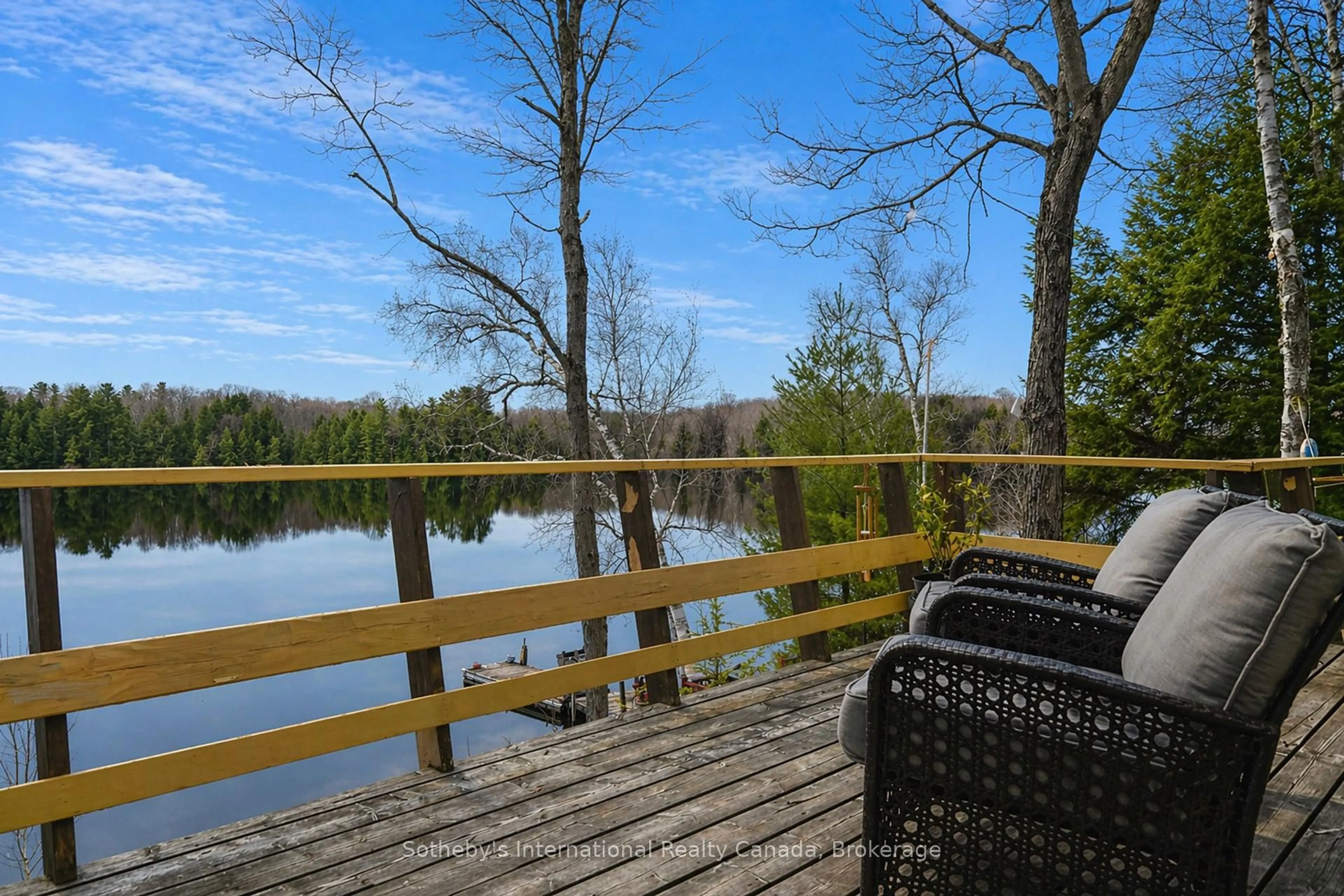 Patio, water/lake/river/ocean view for 41 Deerfield Rd, McKellar Ontario P0G 1C0