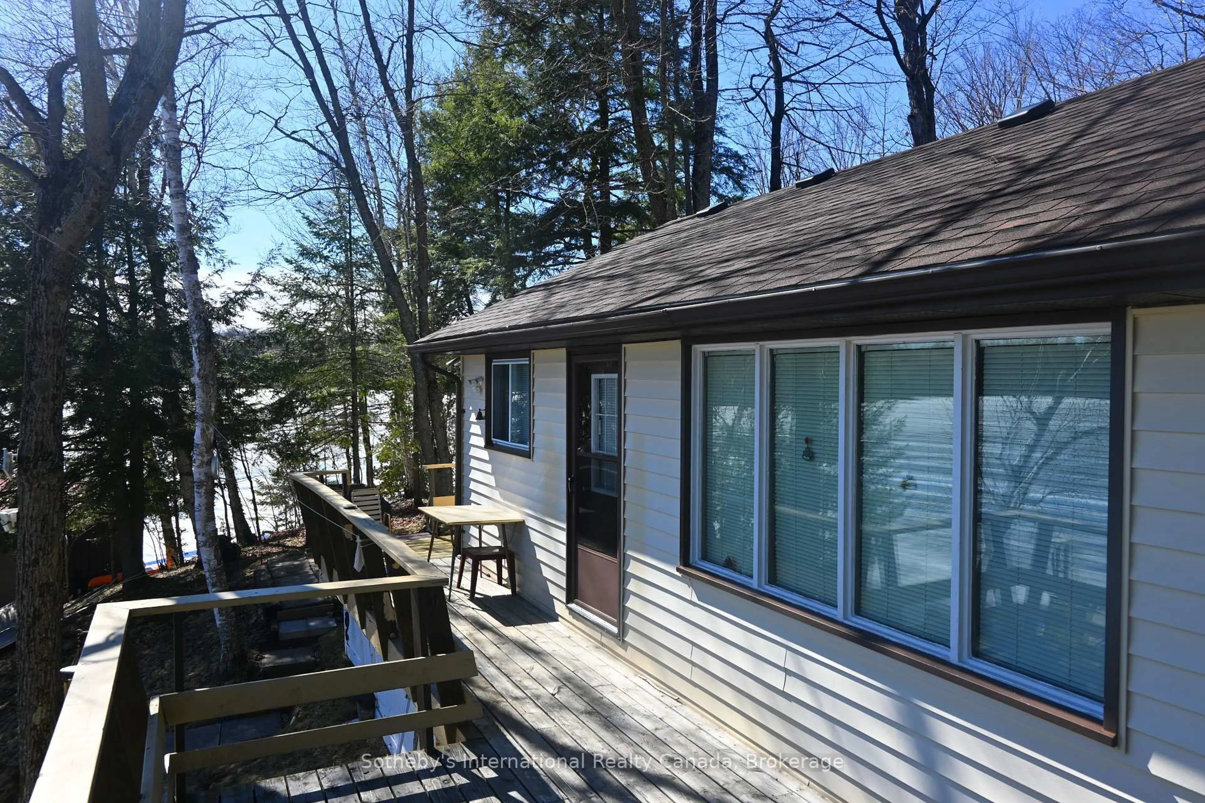 Patio, water/lake/river/ocean view for 41 Deerfield Rd, McKellar Ontario P0G 1C0