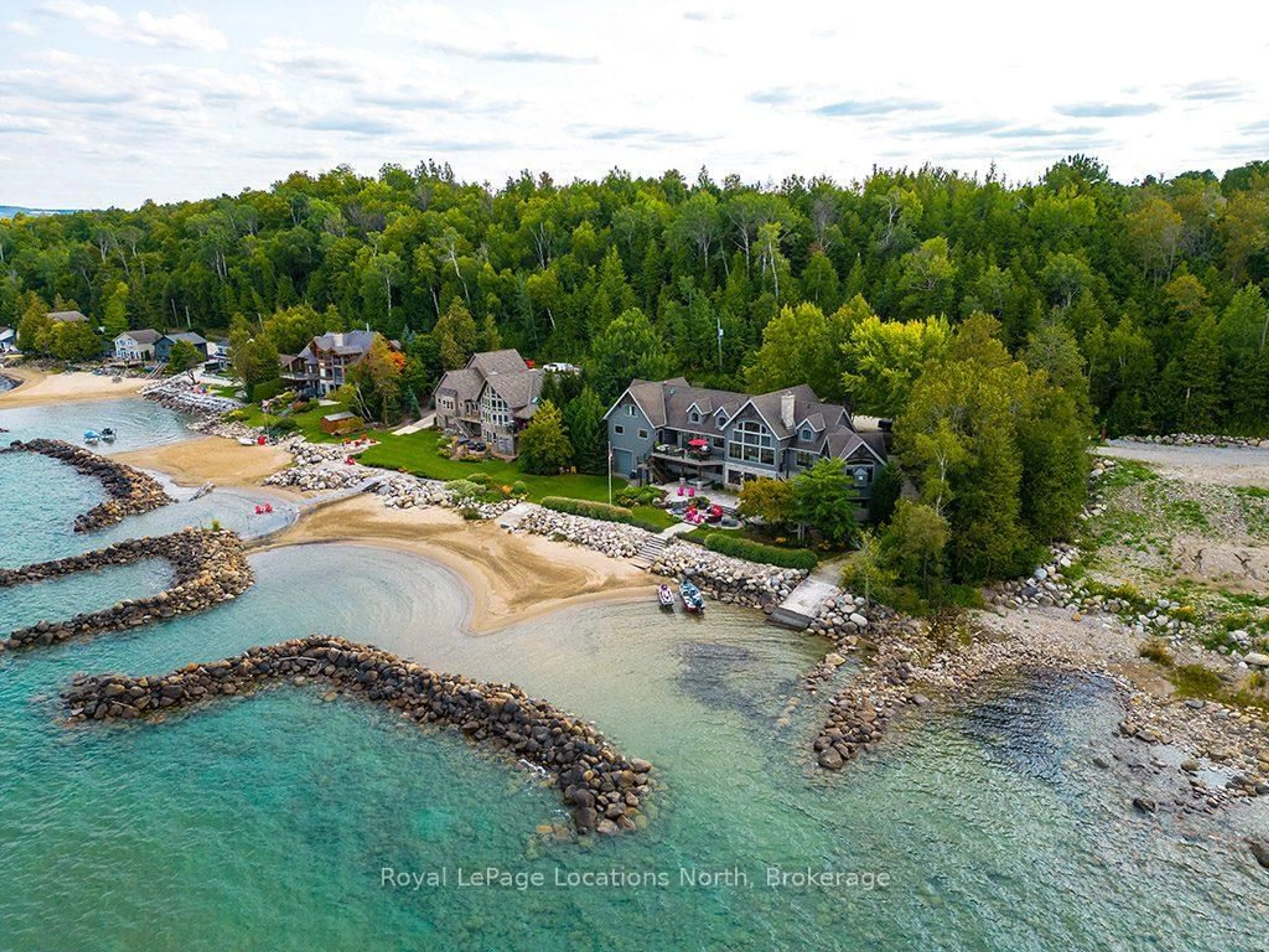 A pic from outside/outdoor area/front of a property/back of a property/a pic from drone, water/lake/river/ocean view for 183 Lake Dr, Blue Mountains Ontario N0H 2P0