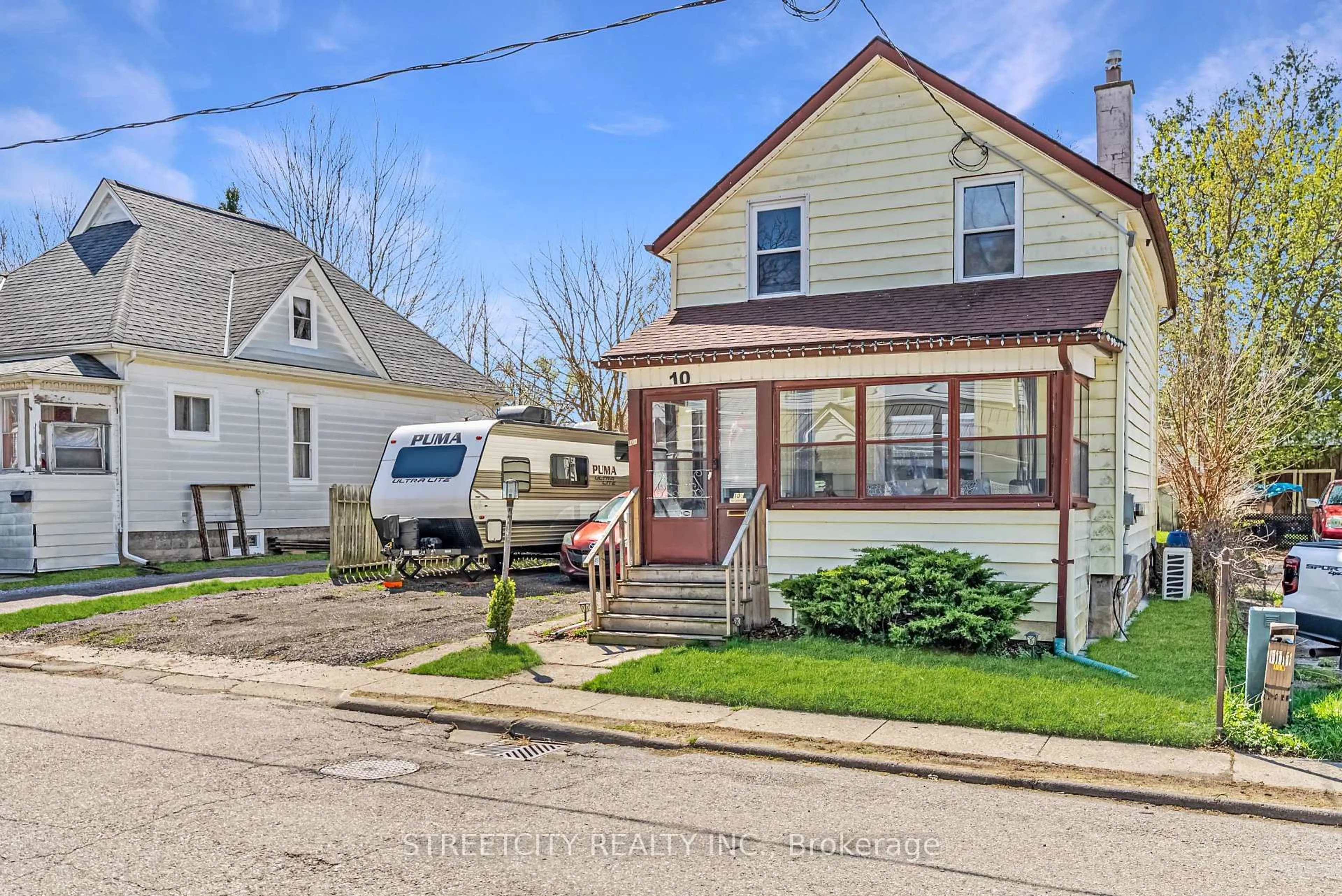 Home with vinyl exterior material, street for 10 1/2 NAAMA St, St. Thomas Ontario N5R 1X4