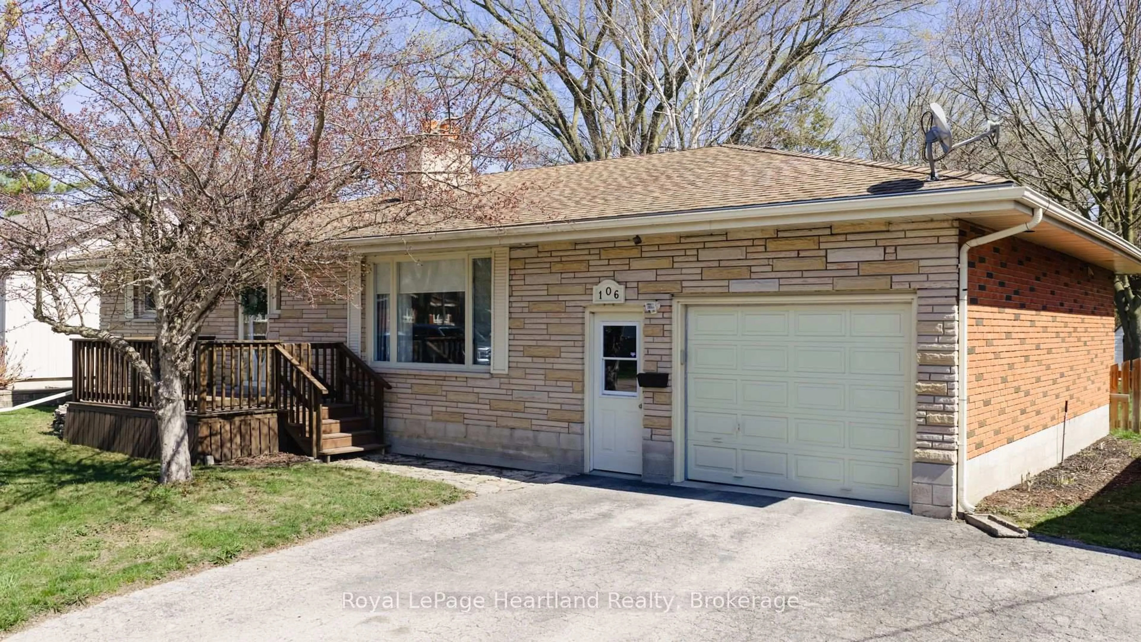 Home with brick exterior material, street for 106 Oxford St, Goderich Ontario N7A 1E4
