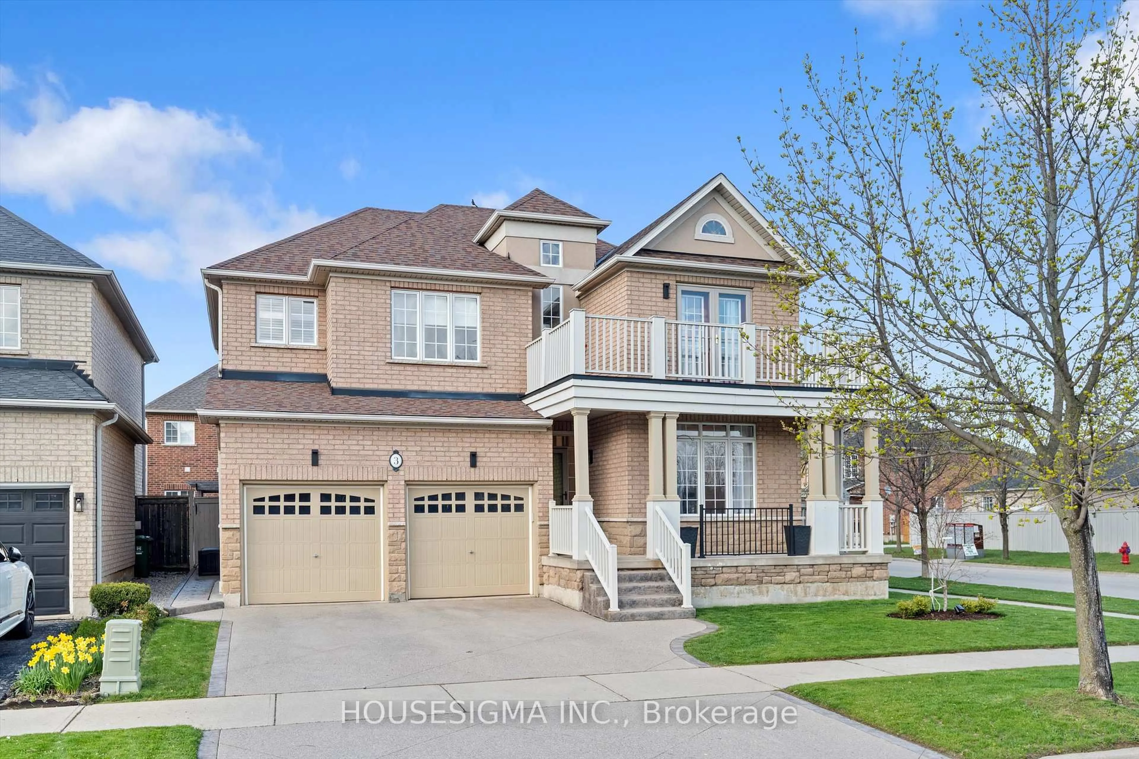 Home with brick exterior material, street for 3 Kingspoint Circ, Hamilton Ontario L8E 6C5