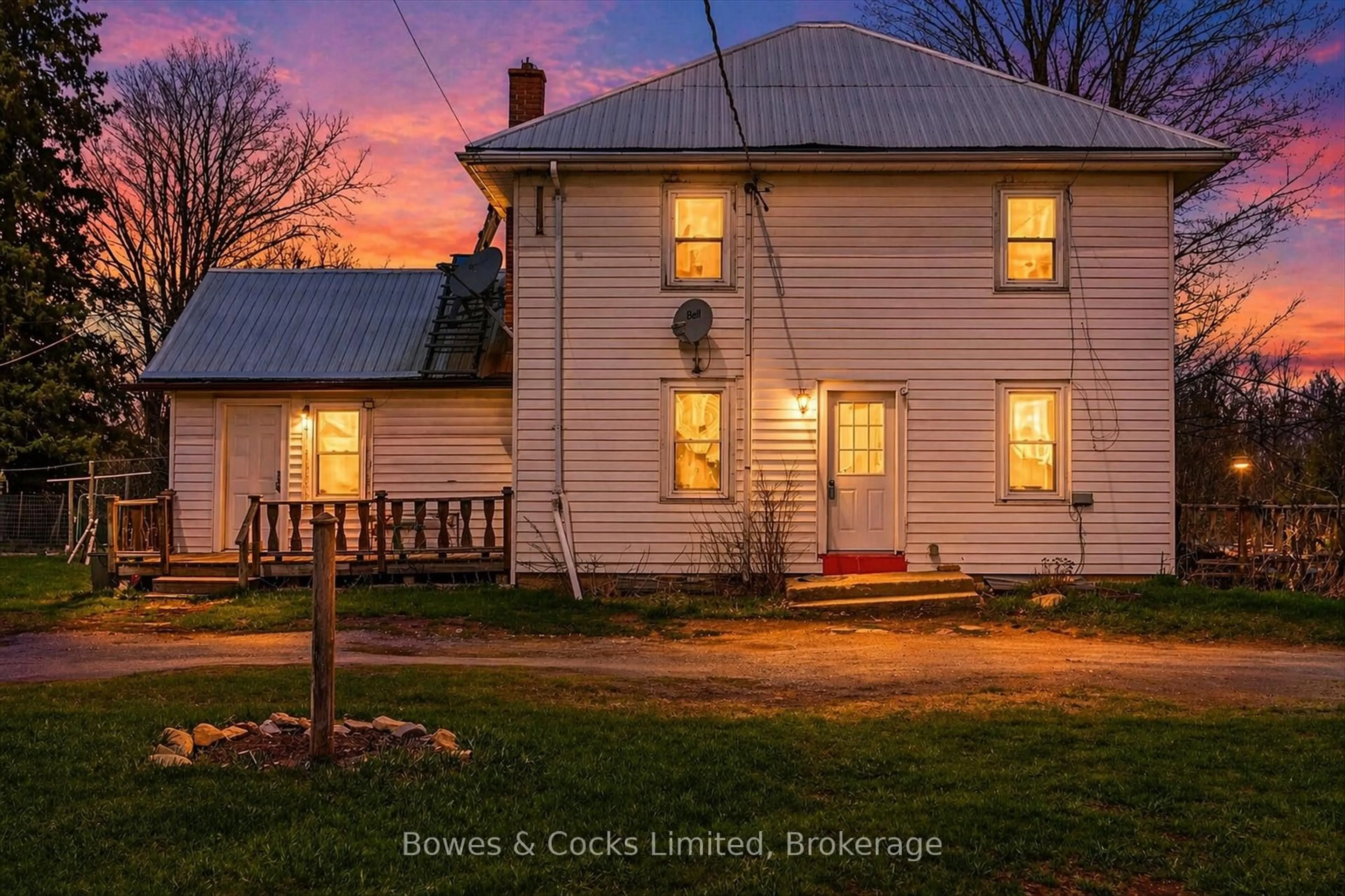 A pic from outside/outdoor area/front of a property/back of a property/a pic from drone, building for 414 Anderson Rd, Havelock-Belmont-Methuen Ontario K0L 1Z0