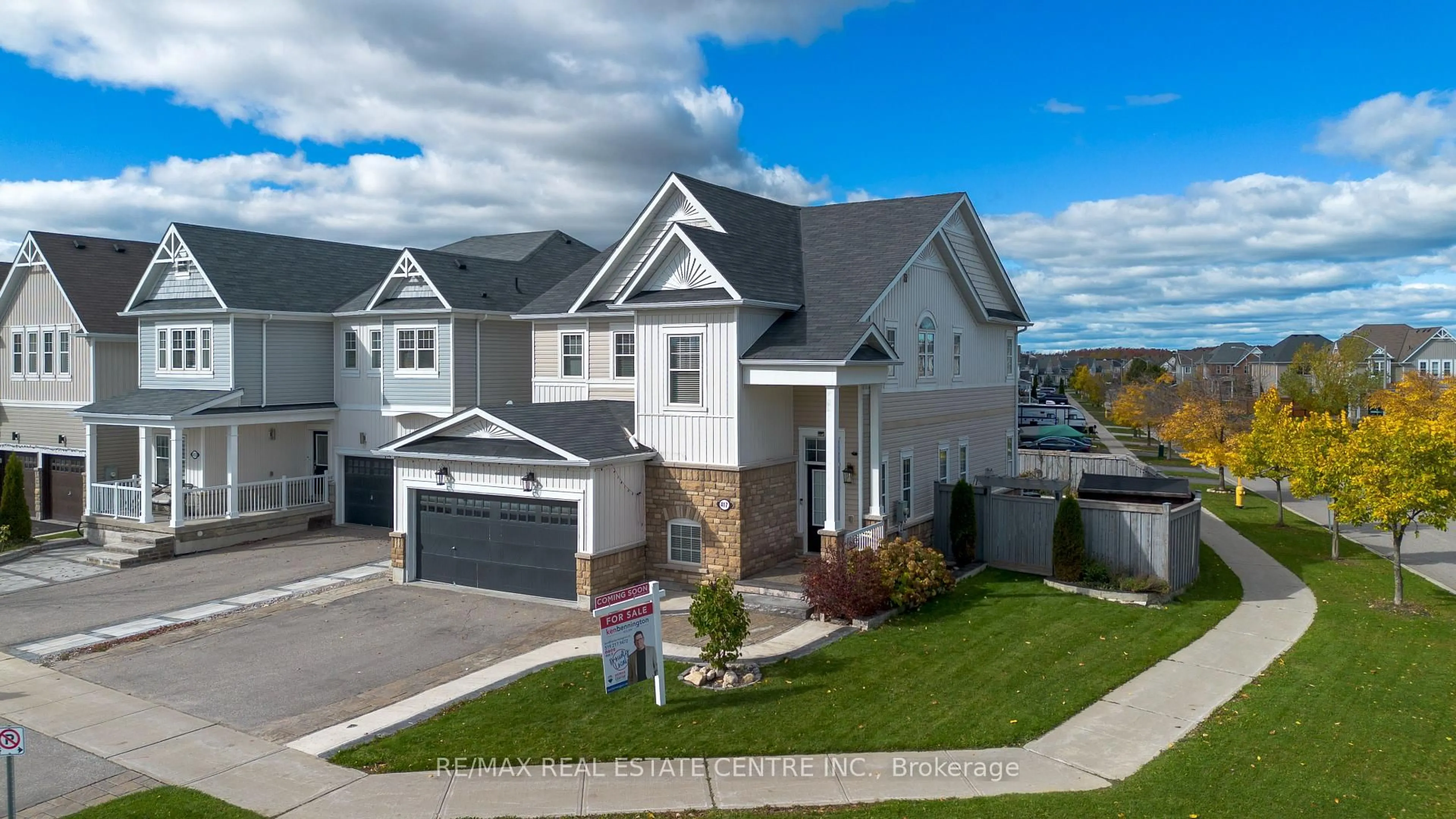 A pic from outside/outdoor area/front of a property/back of a property/a pic from drone, street for 417 Tansley St, Shelburne Ontario L9V 2N6