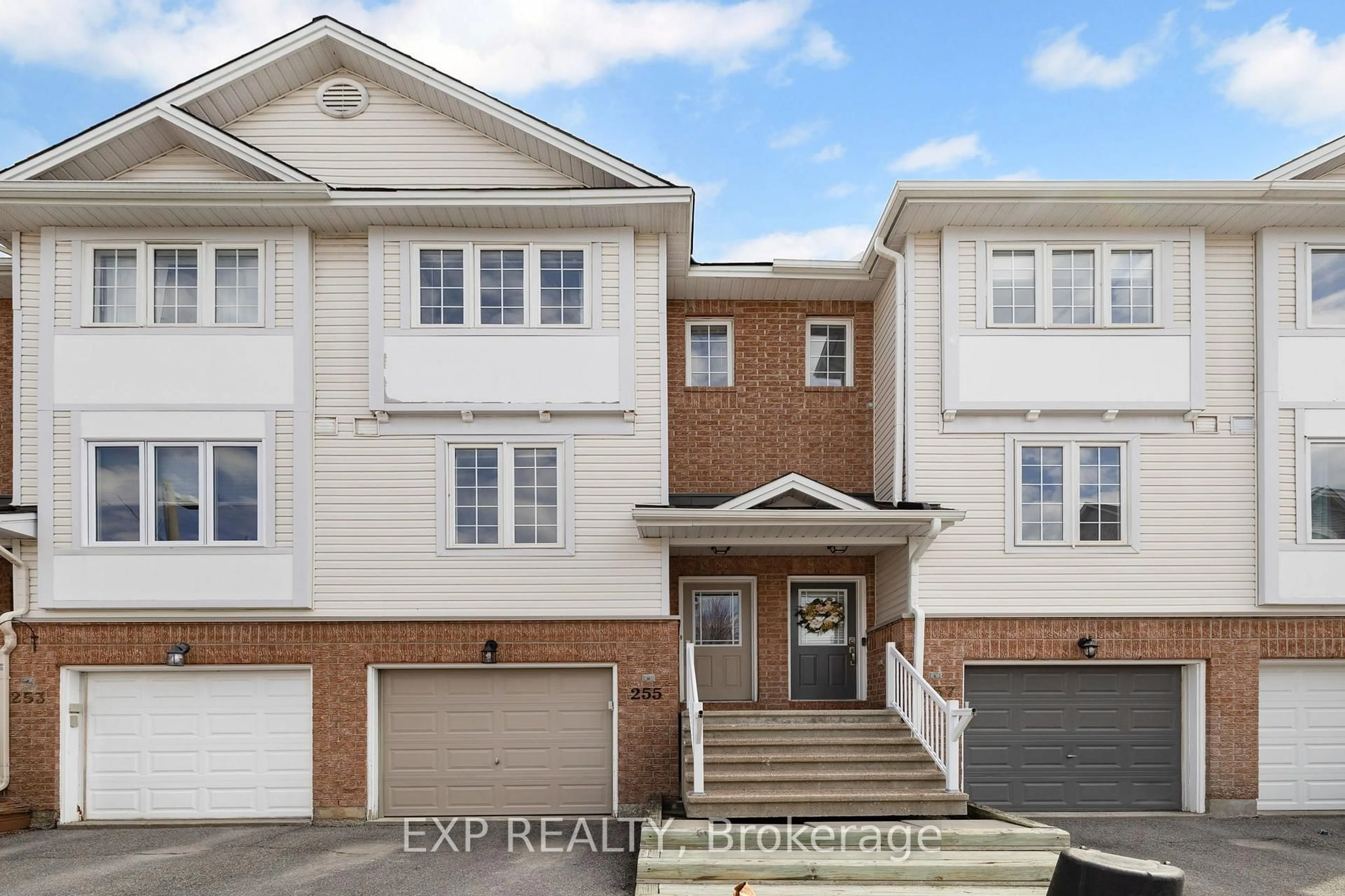 Unknown for 255 Gershwin Private, Ottawa Ontario K2H 1G5