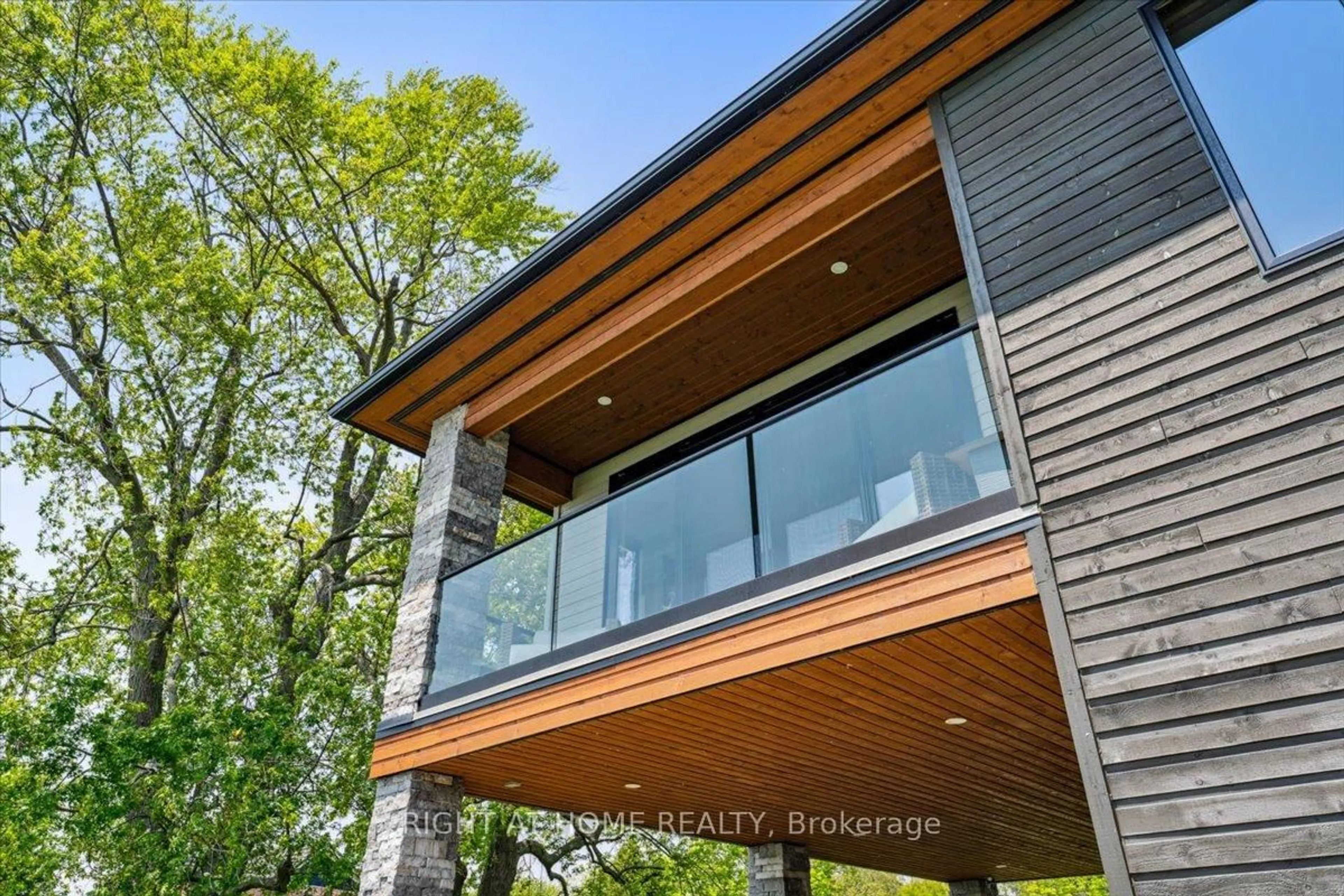 Unknown for 17 Bluewater Pkwy, Haldimand Ontario N0A 1P0