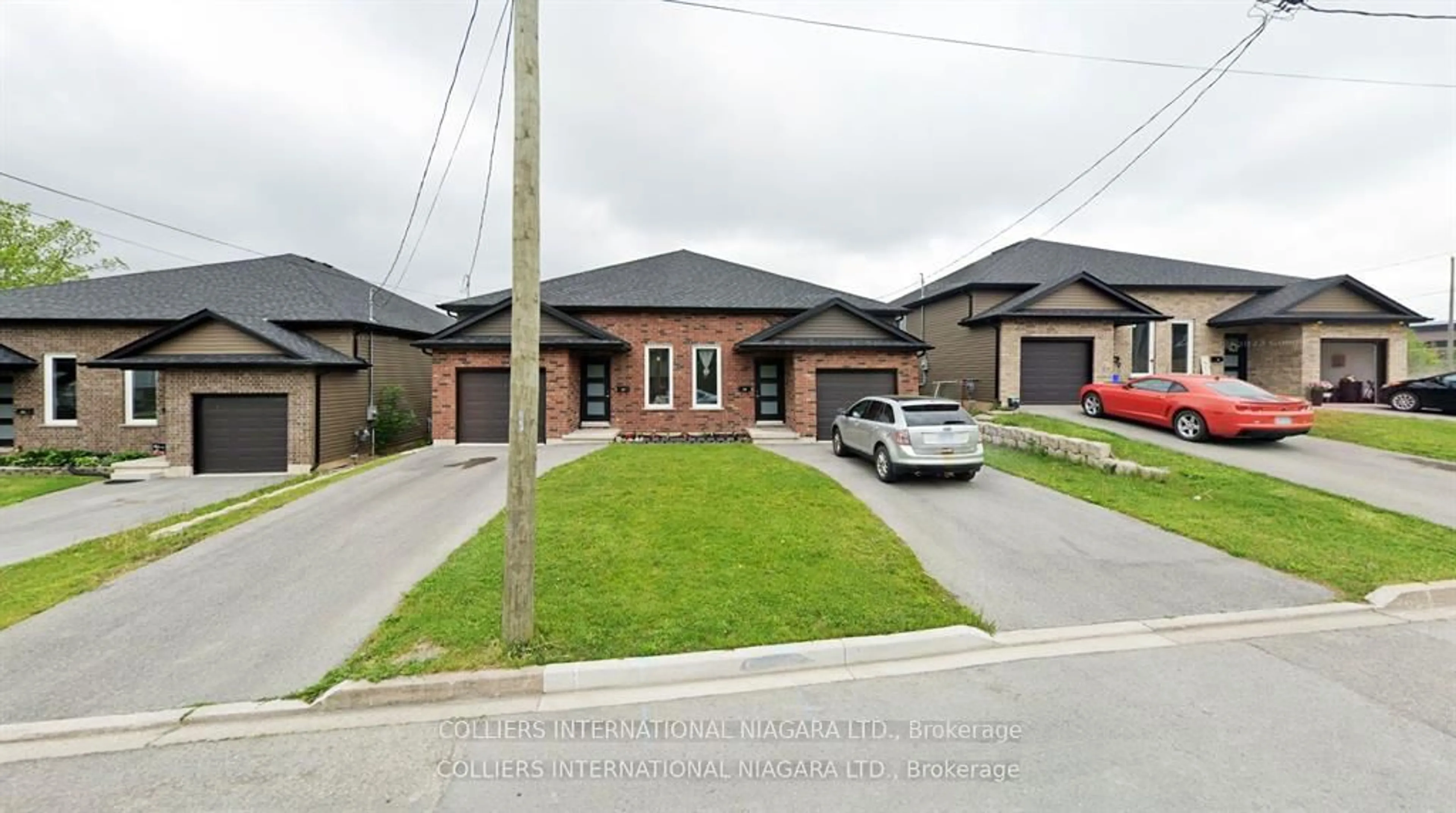 Home with brick exterior material, street for 34-38 Bruce St, Welland Ontario L3B 3R1