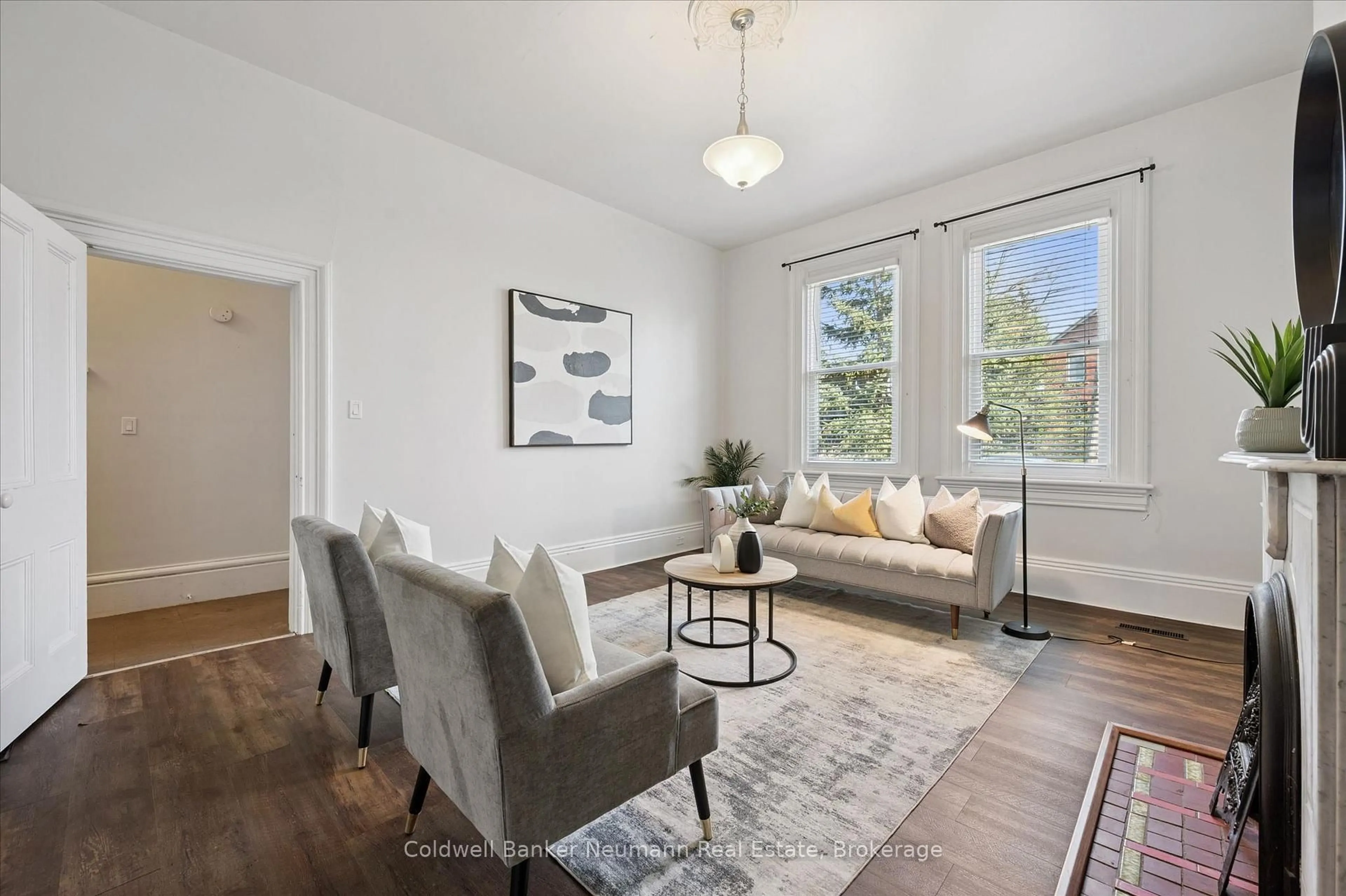 Living room with furniture, unknown for 7 Cambridge St, Guelph Ontario N1H 2T8