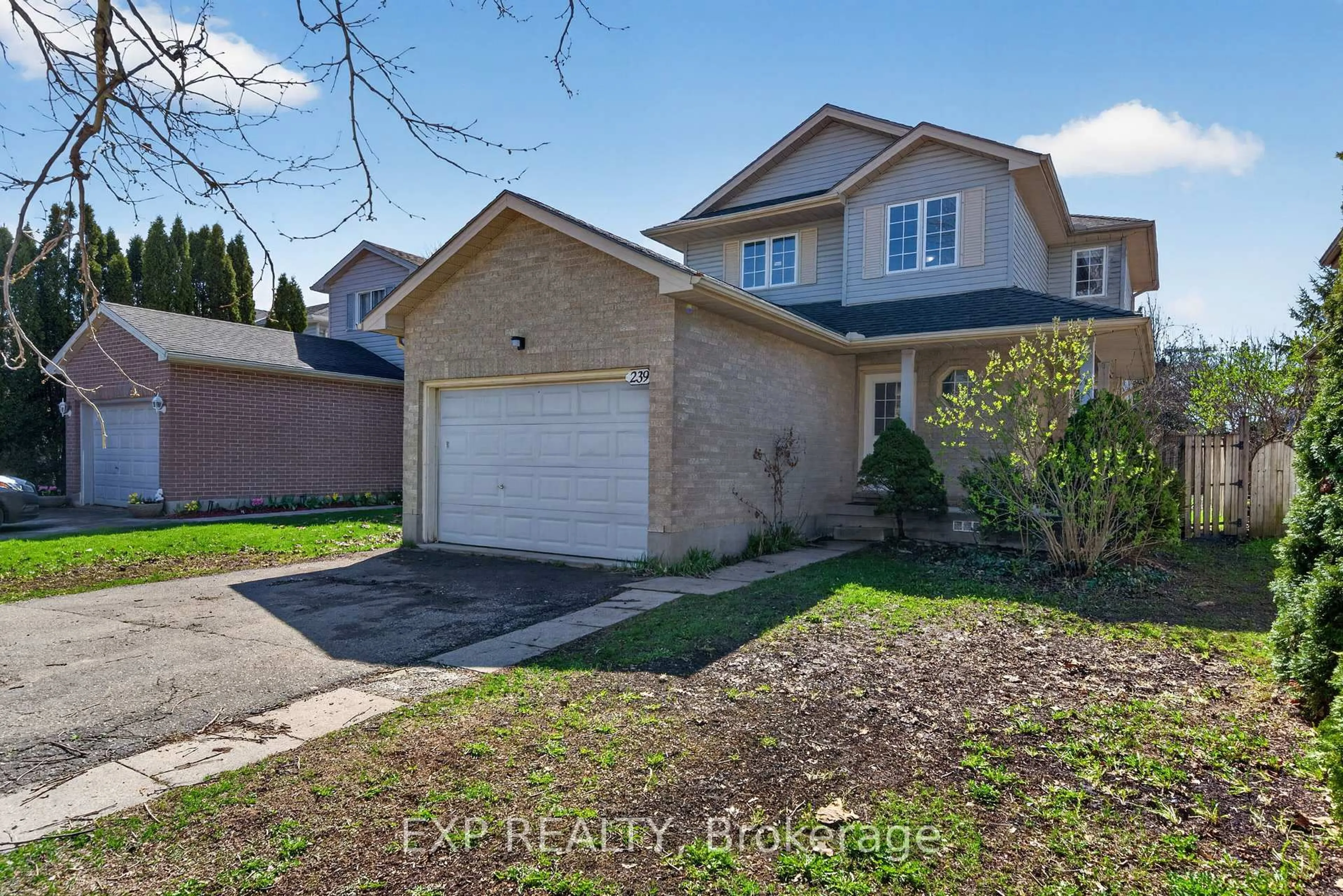 A pic from outside/outdoor area/front of a property/back of a property/a pic from drone, street for 239 Fleming Dr, London East Ontario N5V 4Y8