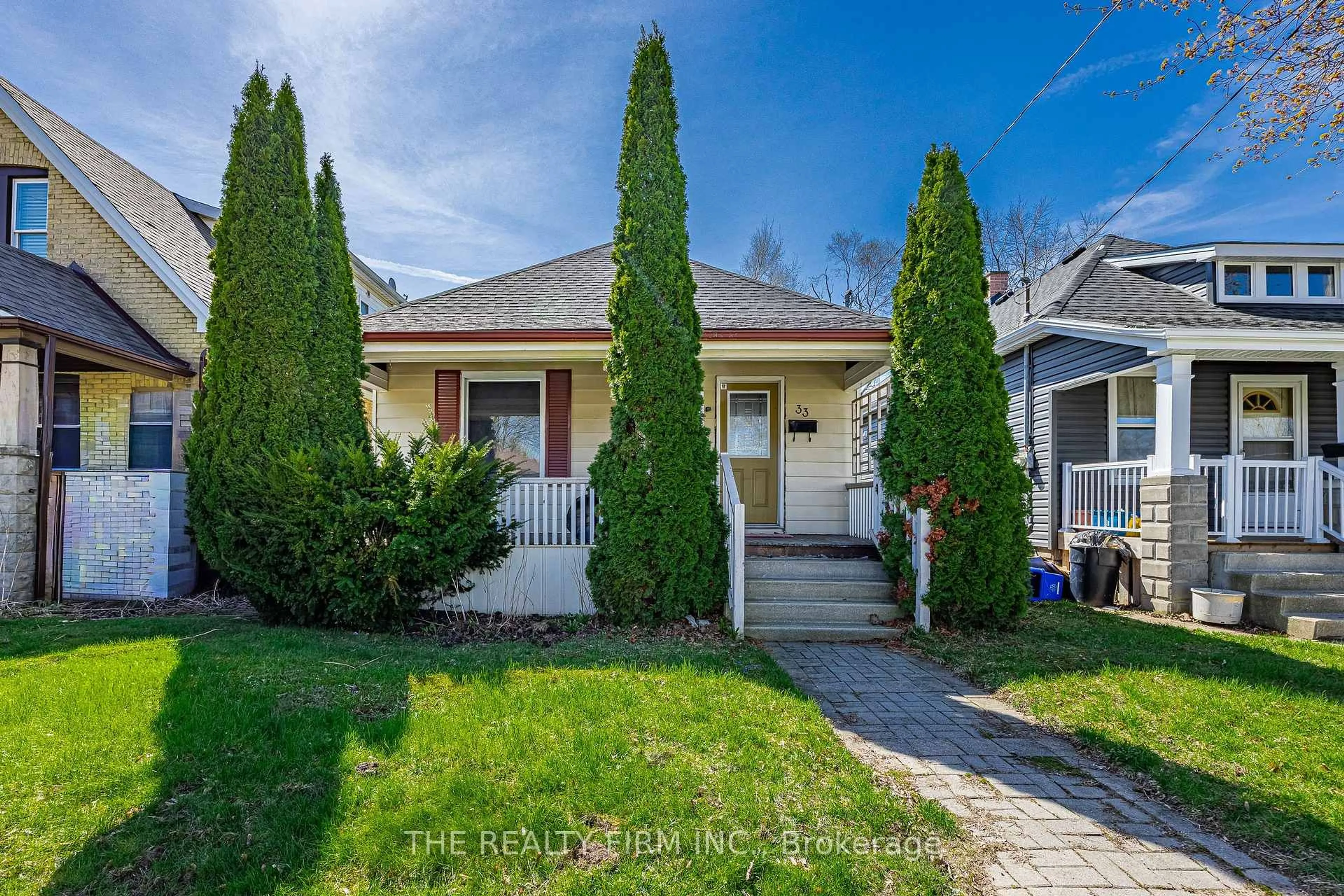 Home with vinyl exterior material, street for 33 Terrence St, London East Ontario N5Z 1C3