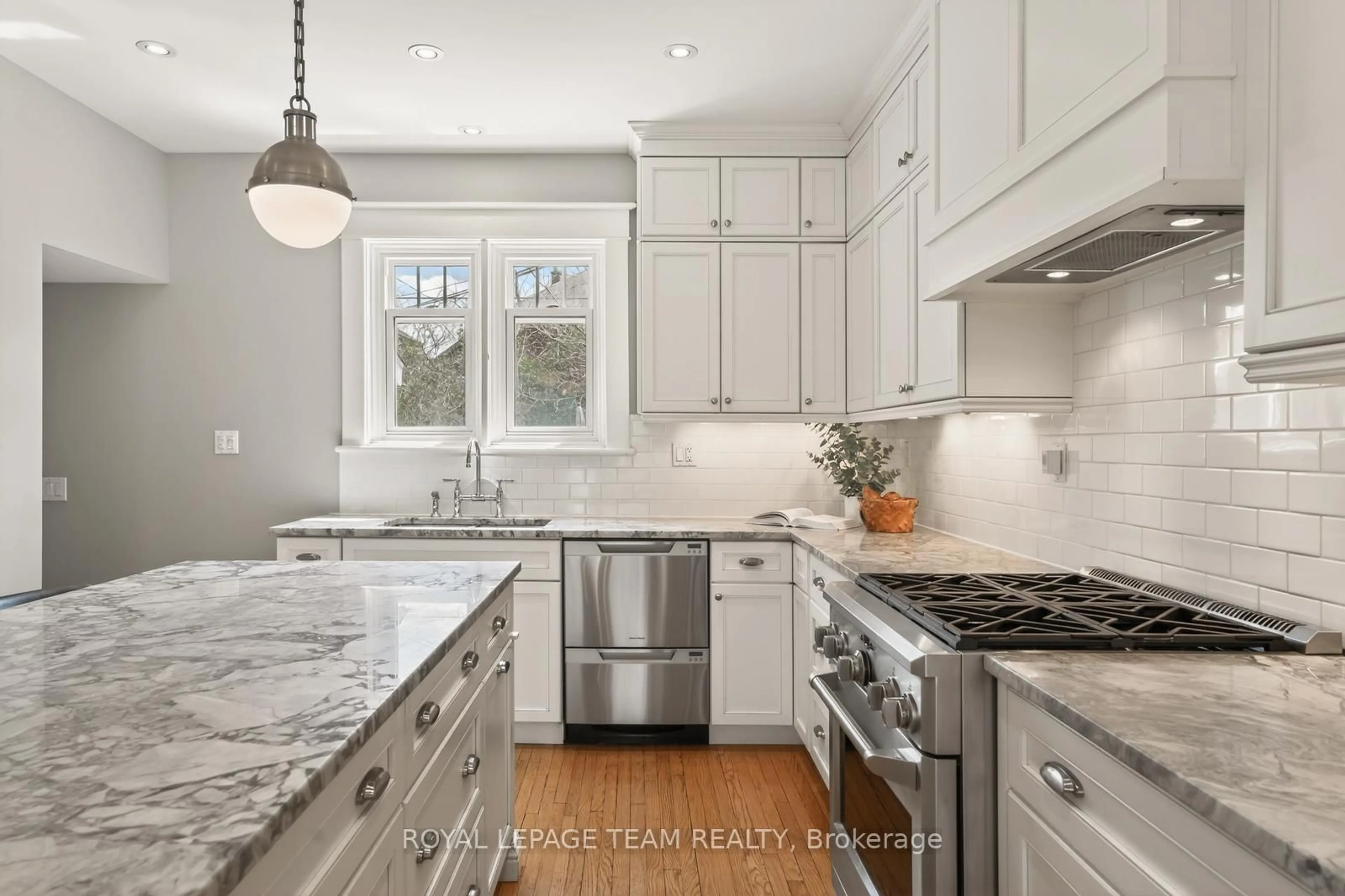 Contemporary kitchen, ceramic/tile floor for 318 CLEMOW Ave, Ottawa Ontario K1S 2B8