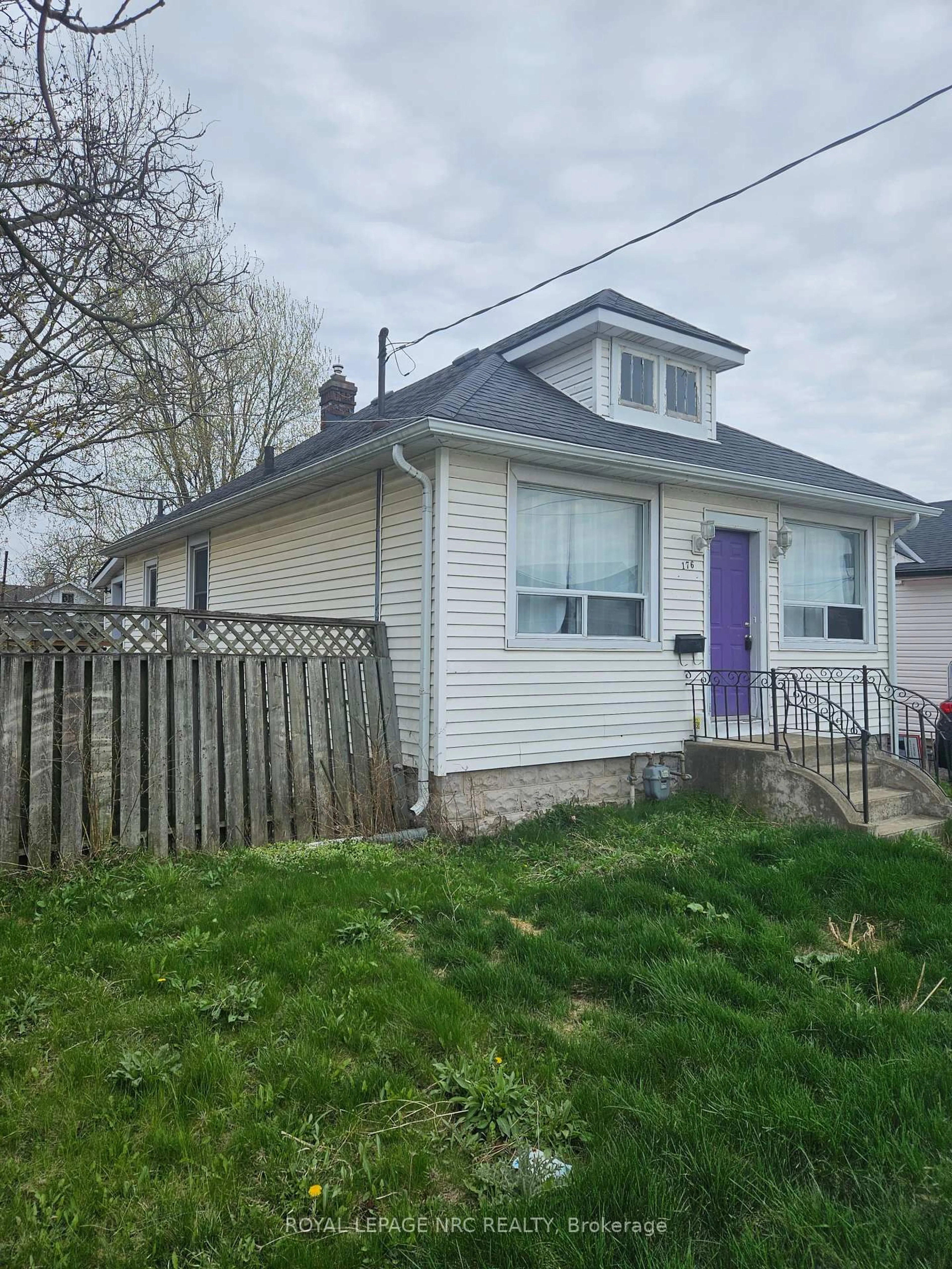 Unknown for 176 Pine St, Thorold Ontario L2V 3M4