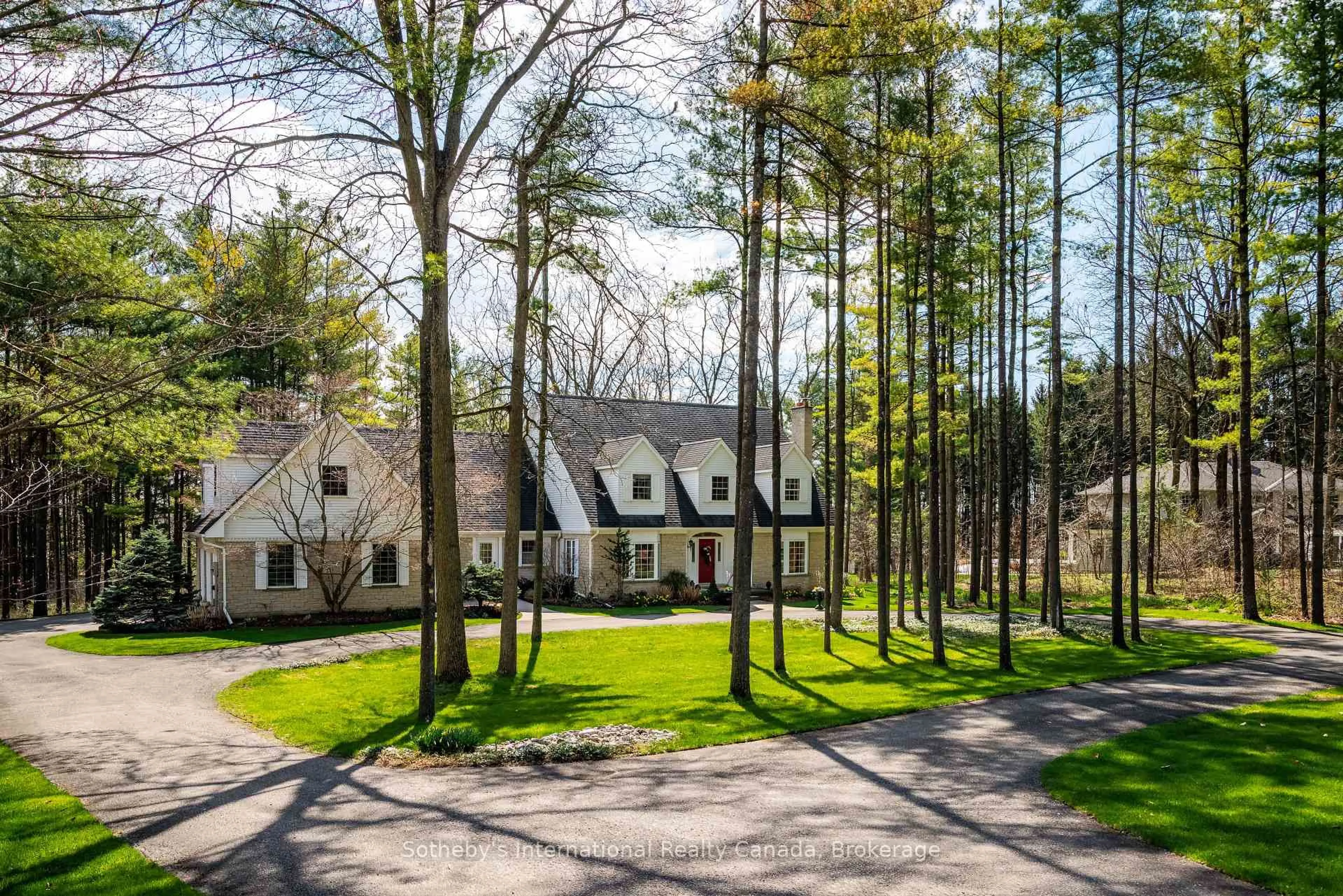 A pic from outside/outdoor area/front of a property/back of a property/a pic from drone, unknown for 1767 West River Rd, North Dumfries Ontario N1R 5S5