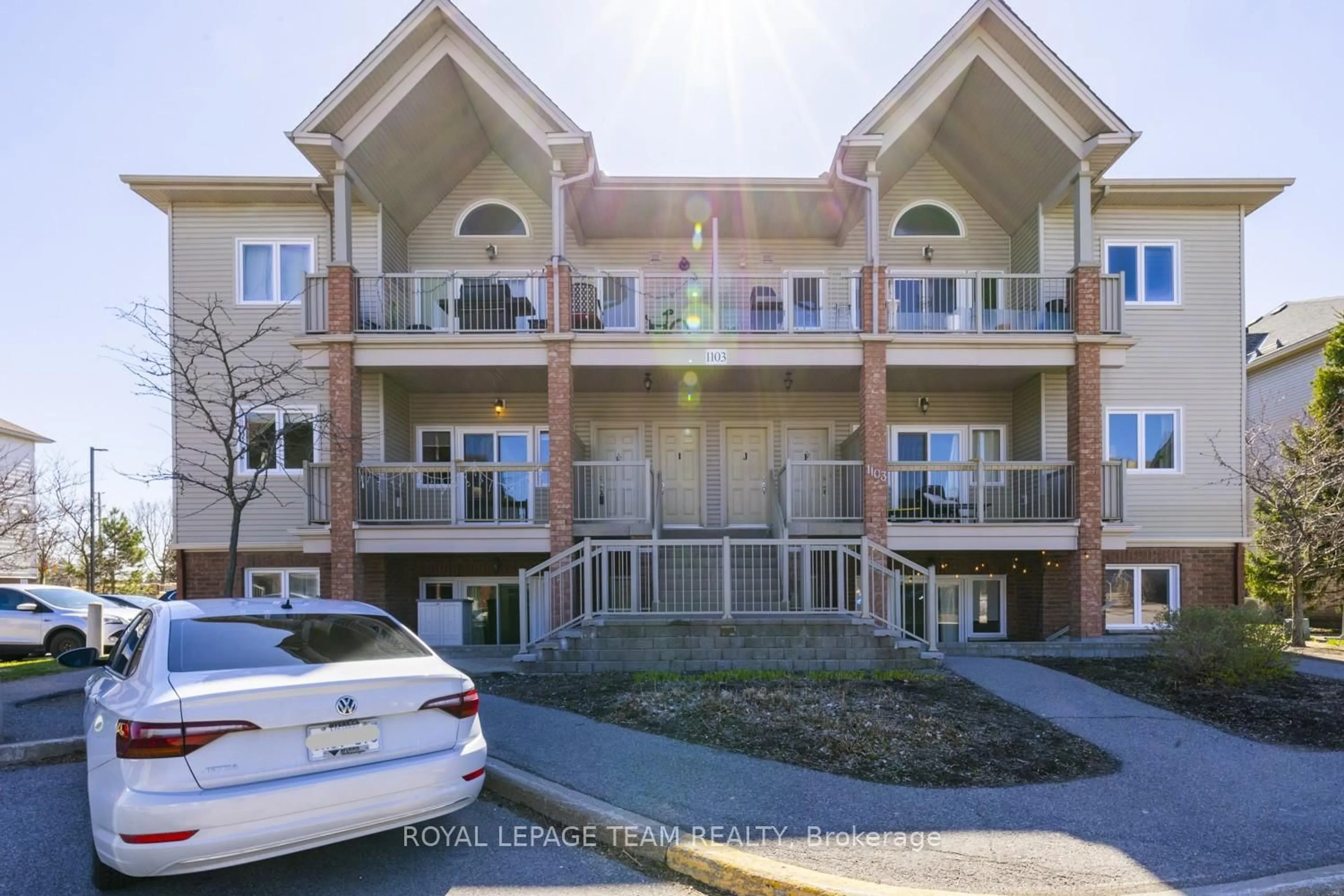 A pic from outside/outdoor area/front of a property/back of a property/a pic from drone, unknown for 1103 STITTSVILLE MAIN St #E, Stittsville Ontario K2S 0C7