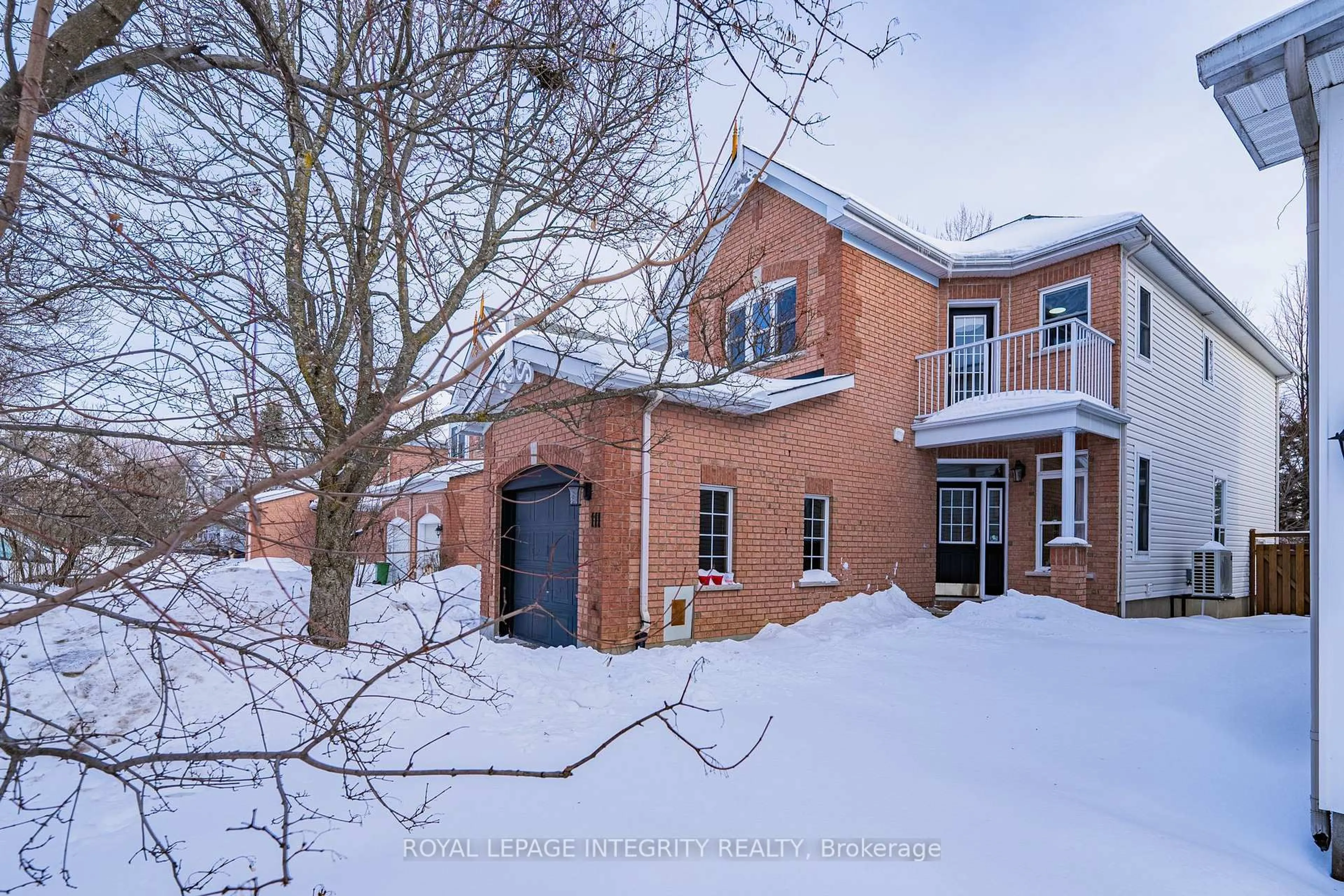 Unknown for 111 HEMLO Cres, Ottawa Ontario K2T 1C9