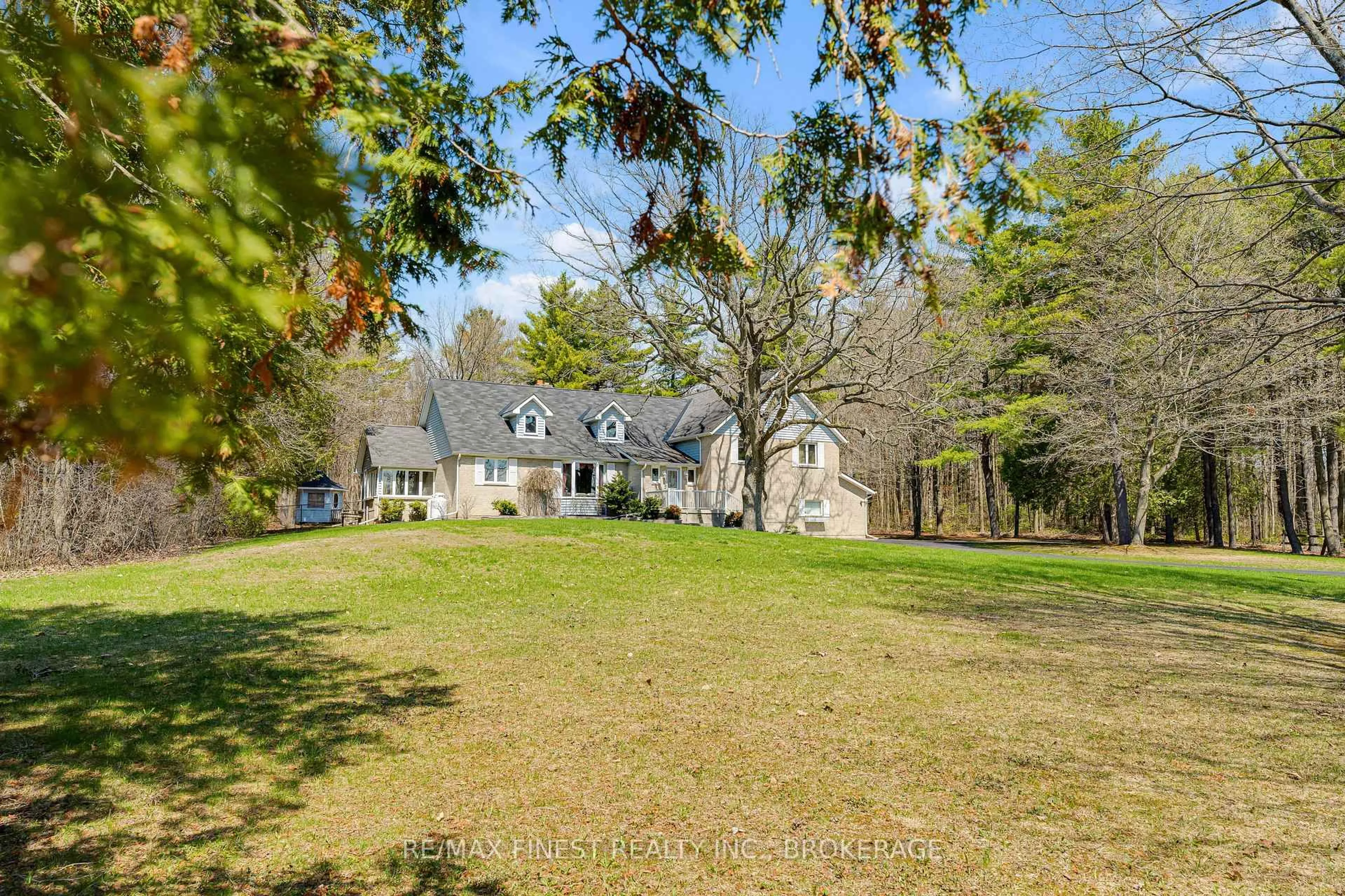 A pic from outside/outdoor area/front of a property/back of a property/a pic from drone, unknown for 3088 Orser Rd, Mcdonalds Corners Ontario K0H 1M0