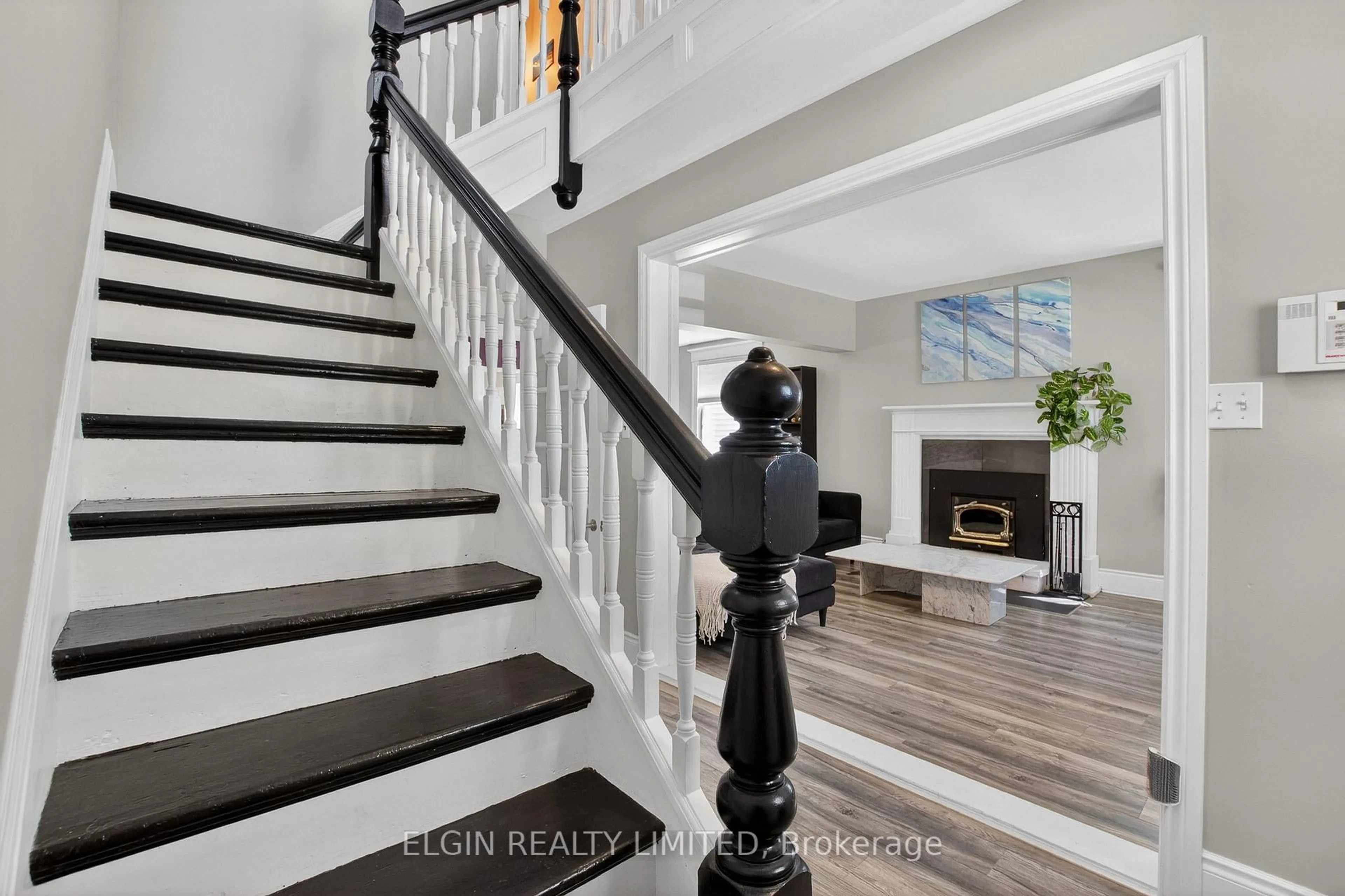 Stairs for 10.5 Celestine St, St. Thomas Ontario N5P 1J9