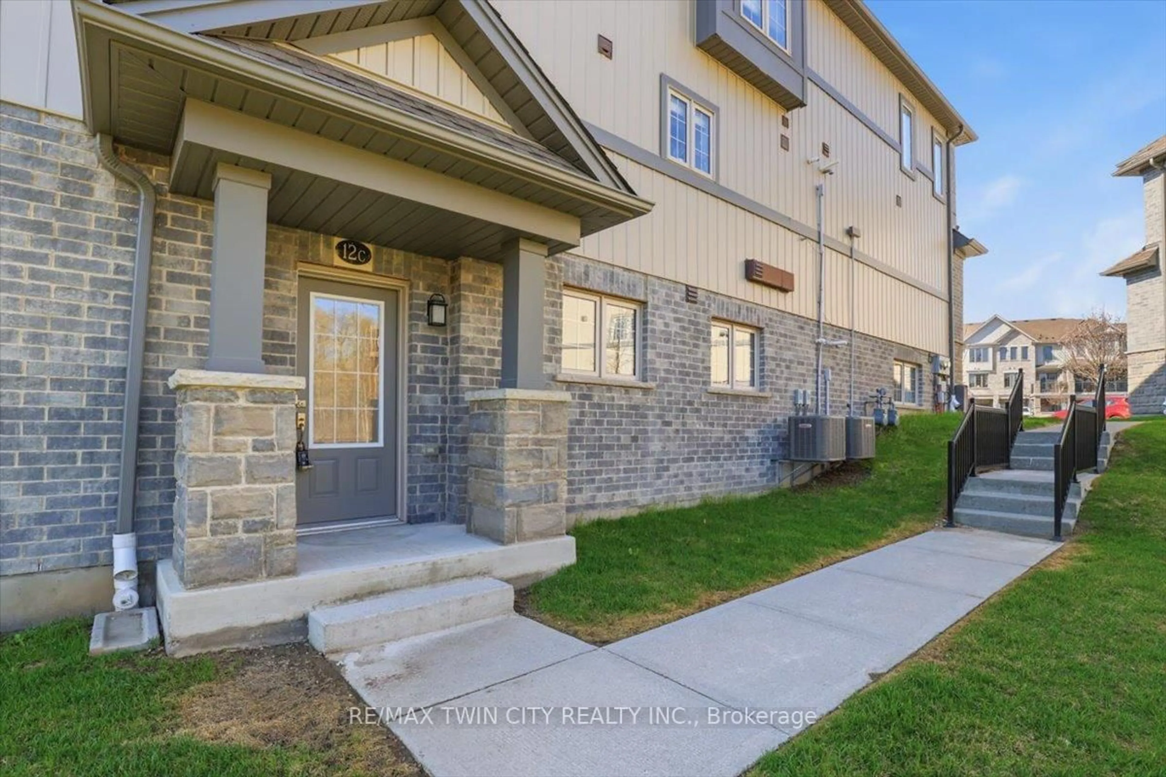 Unknown for 115 South Creek Dr #12 C, Kitchener Ontario N2P 0H2