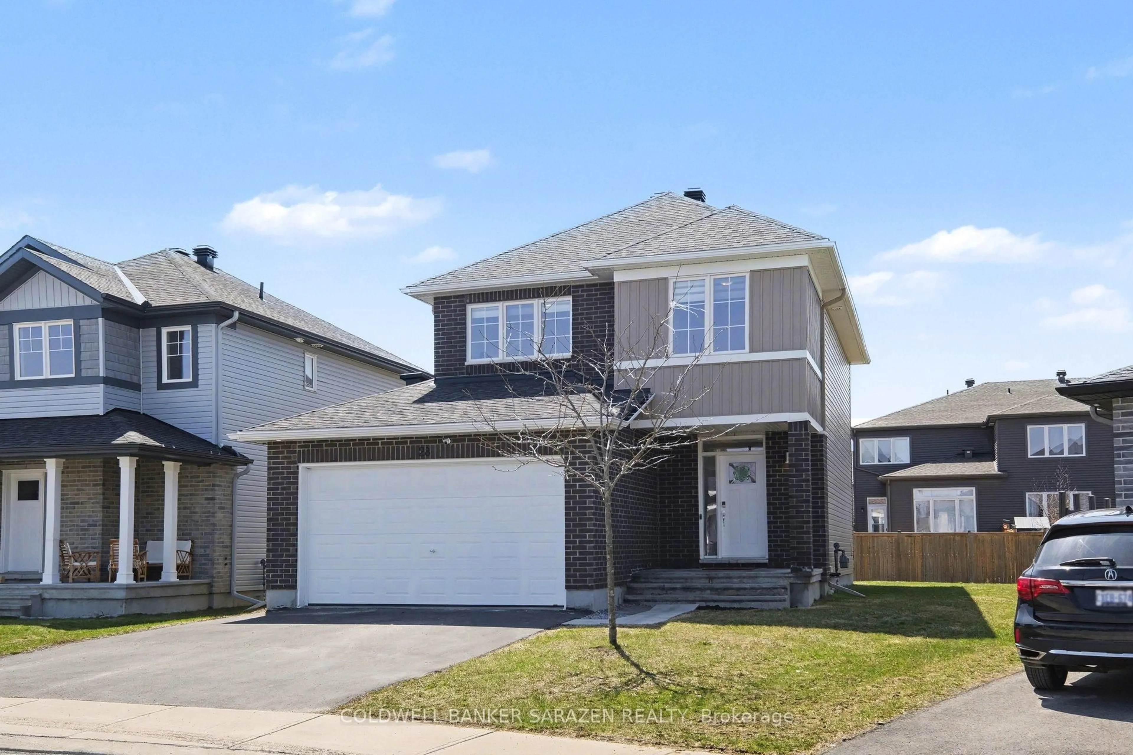 Home with vinyl exterior material, street for 28 Fanning St, Carleton Place Ontario K7C 0J3