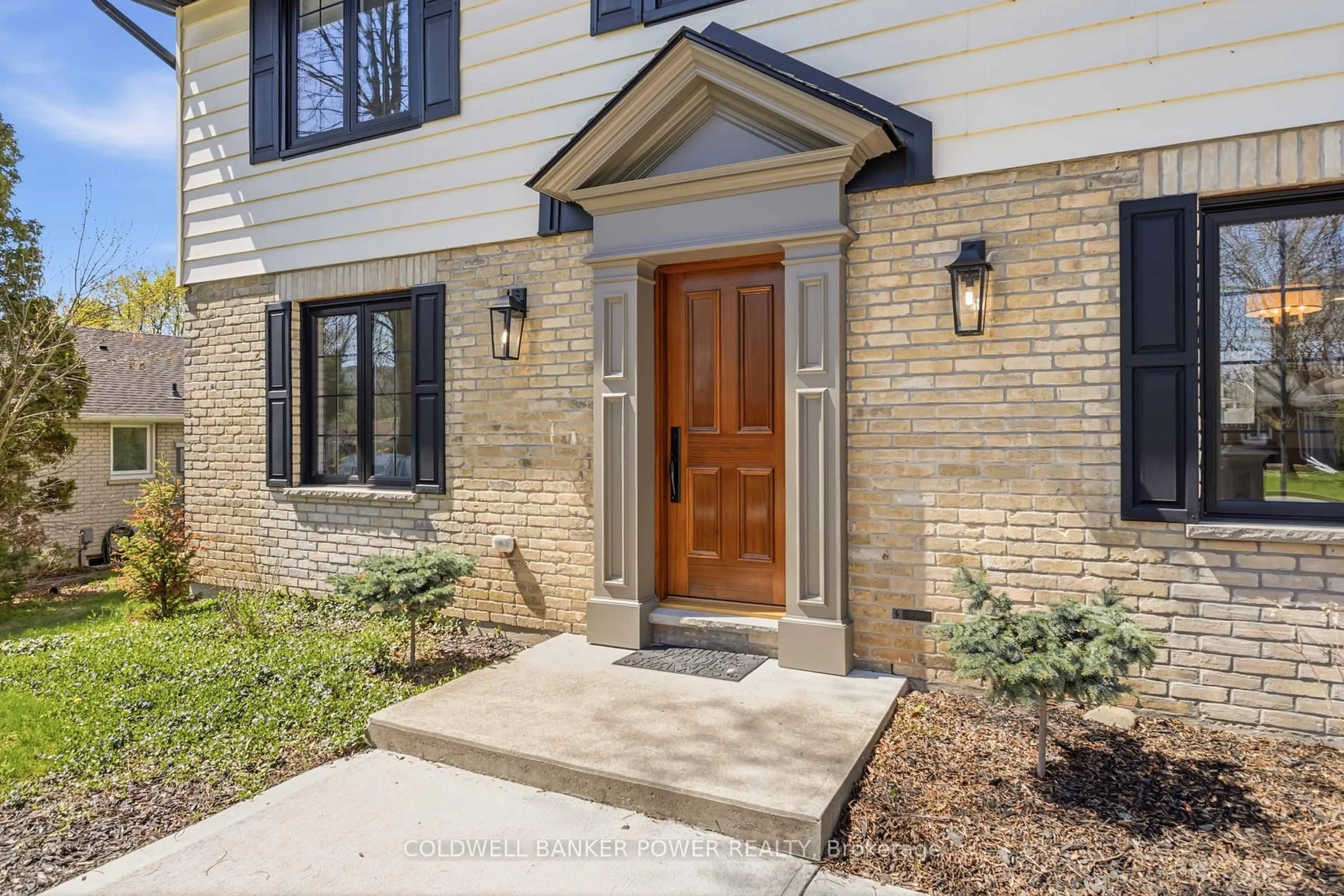 Home with brick exterior material, street for 54 Lloyd Manor Cres, London North Ontario N6H 3Z3