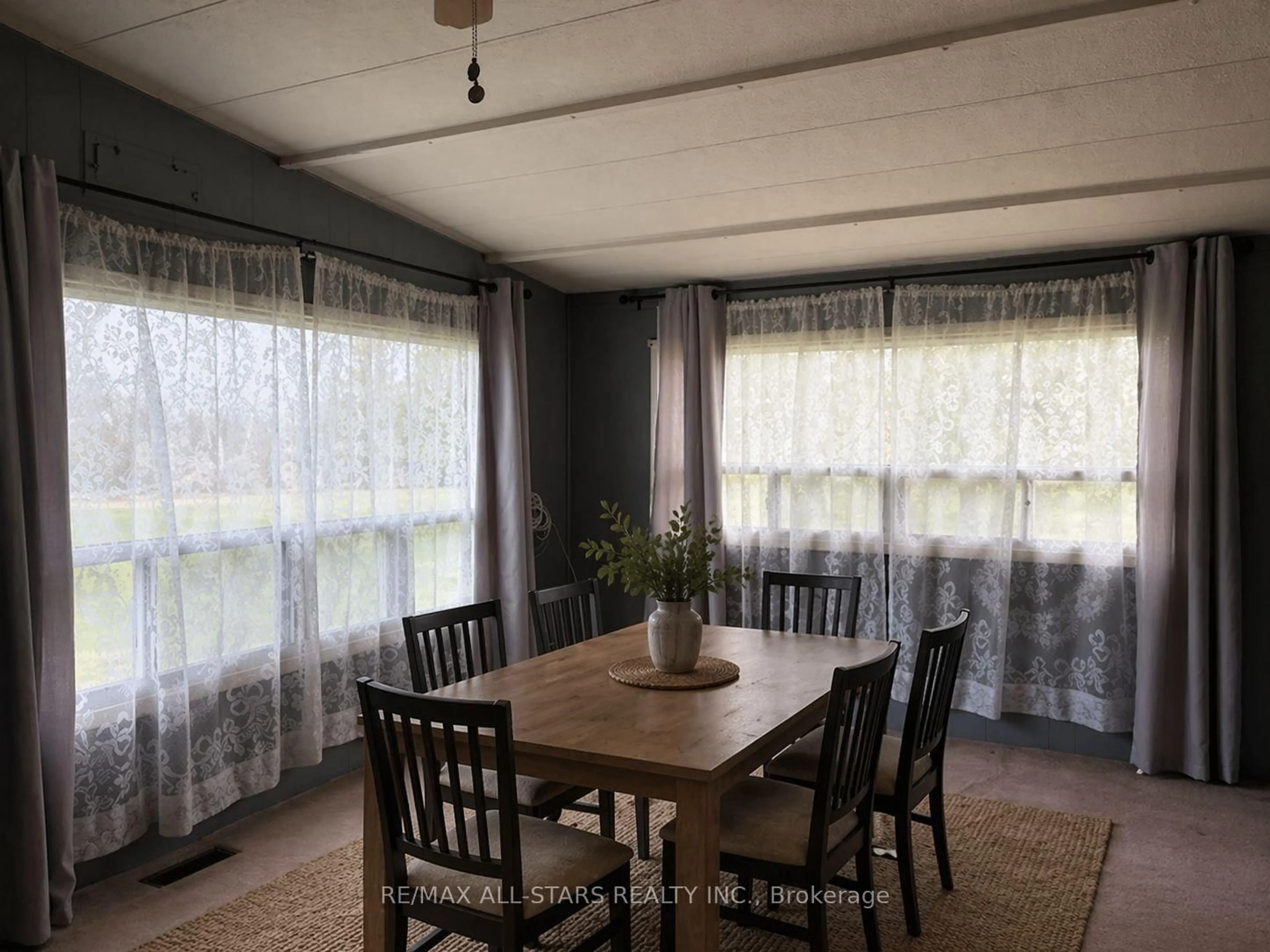 Dining room, unknown for 12 Stephen Crt, Kawartha Lakes Ontario K0M 1L0