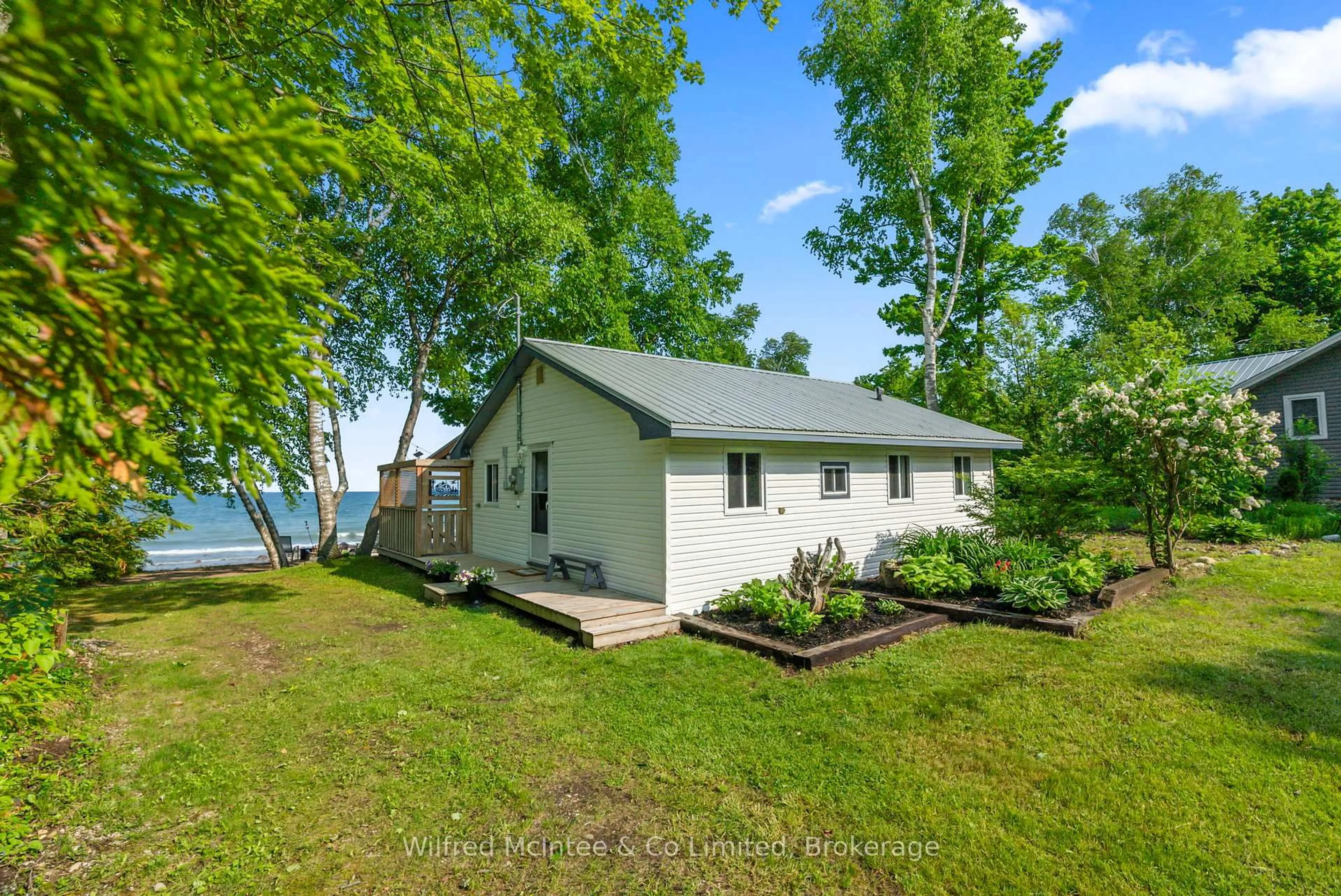 Unknown for 415 BRUCE ROAD 13, Native Leased Lands Ontario N0H 2L0