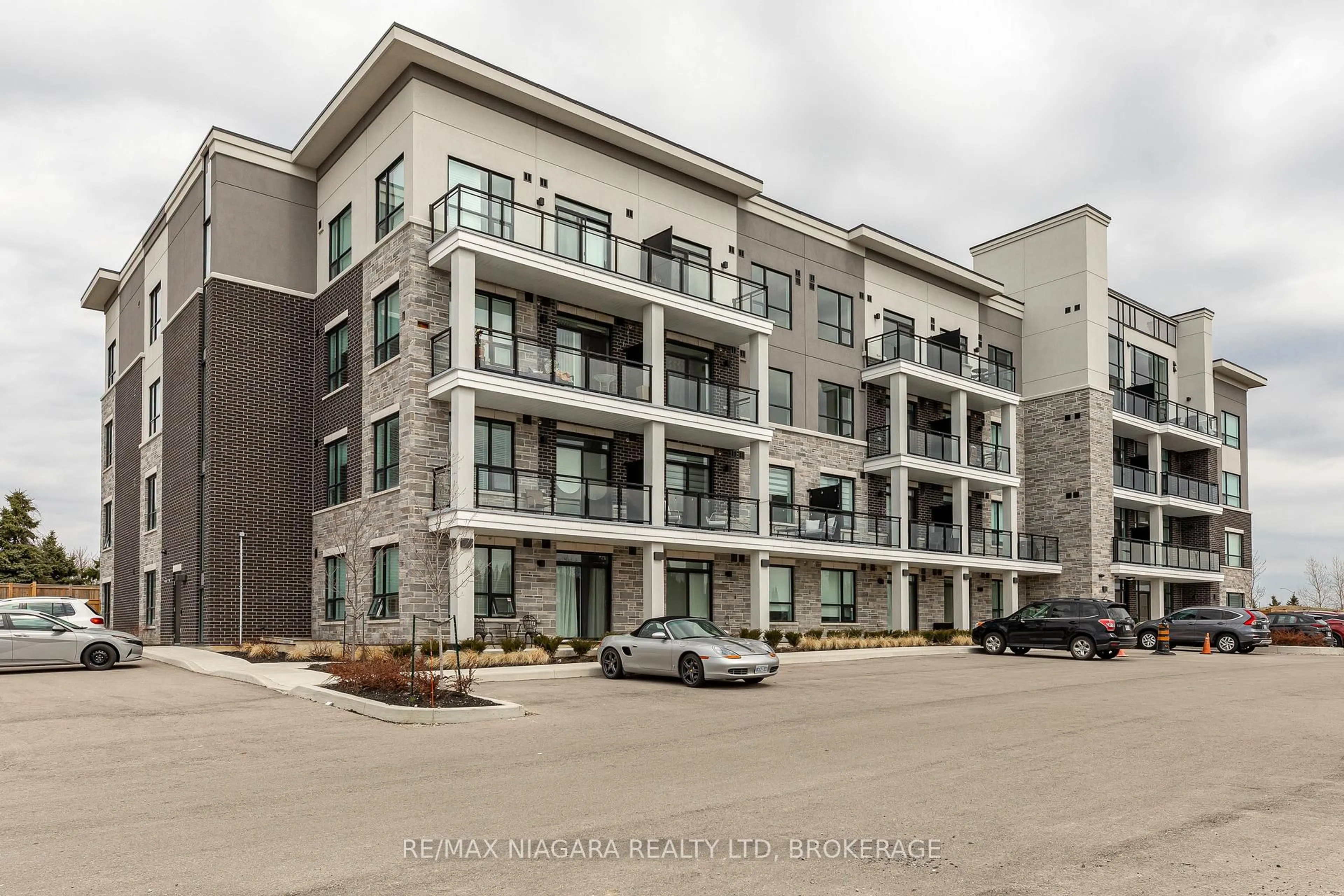 Unknown for 120 Springvalley Cres #208, Hamilton Ontario L9C 0G2