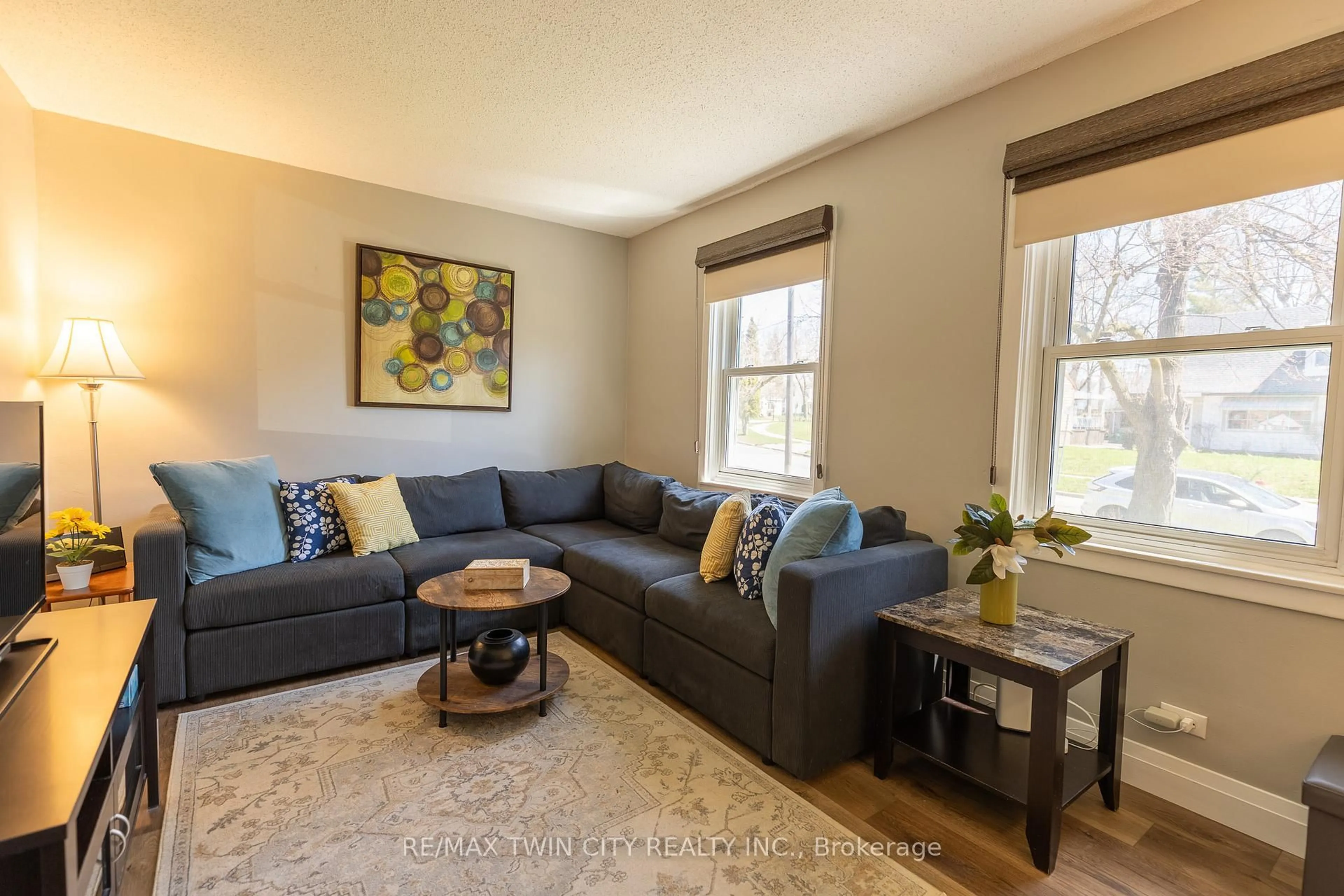 Living room with furniture, unknown for 110 Lorne Cres, Kitchener Ontario N2M 3Y5