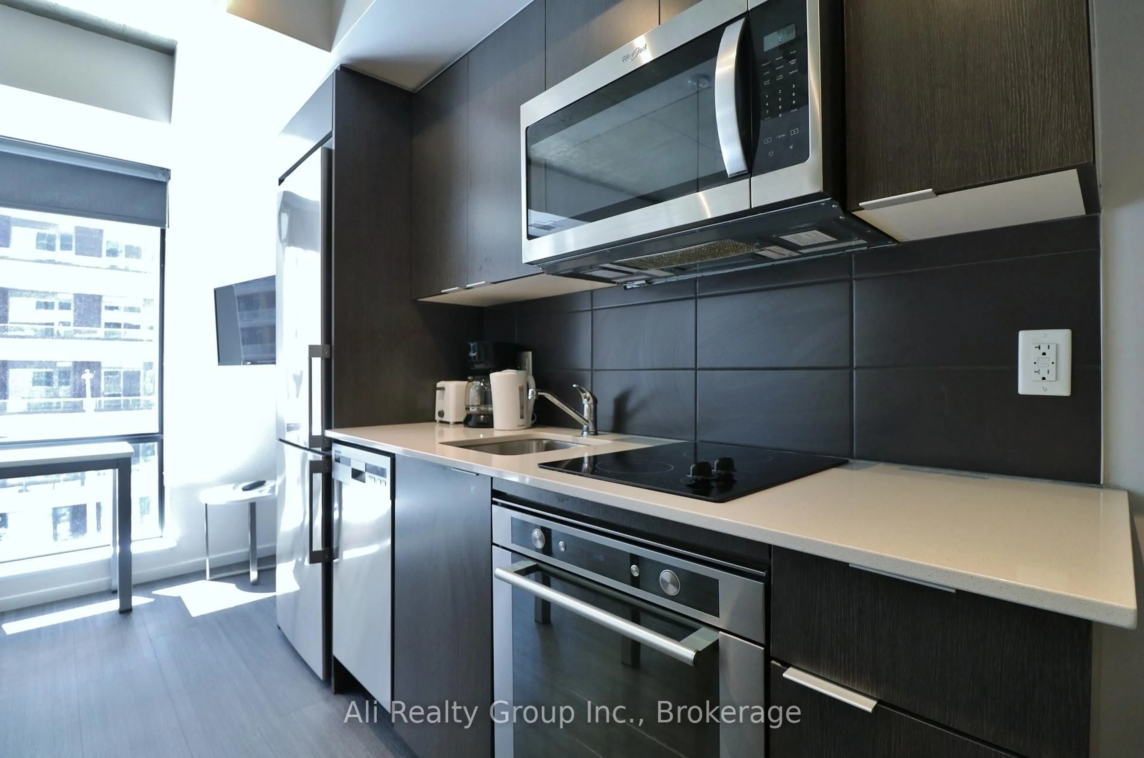 Standard kitchen, unknown for 105 Champagne Ave #2701, Ottawa Ontario K1S 5E5